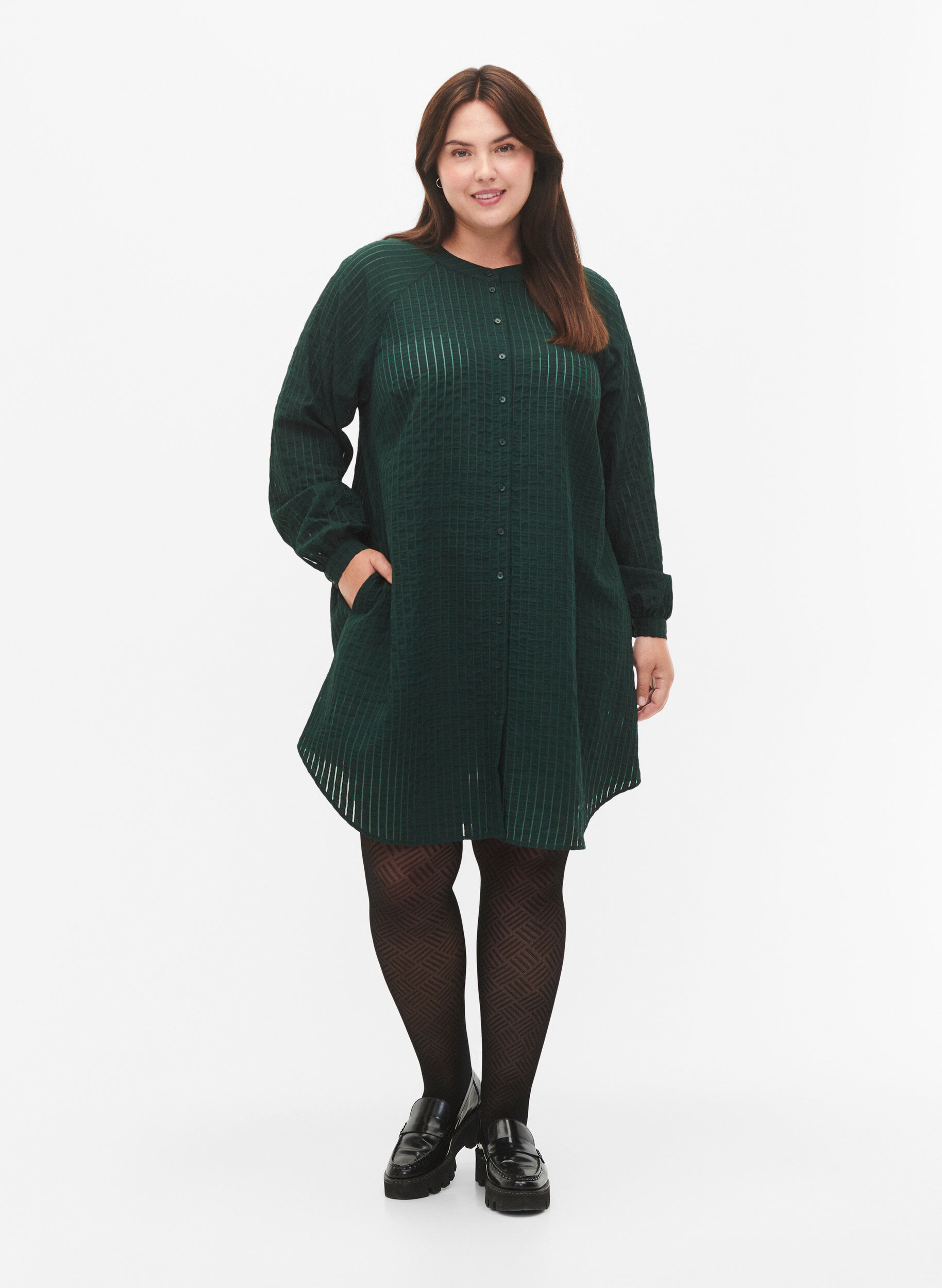 Zizzi Lange viscose shirt met gestreept patroon, Scarab, Model image number 2