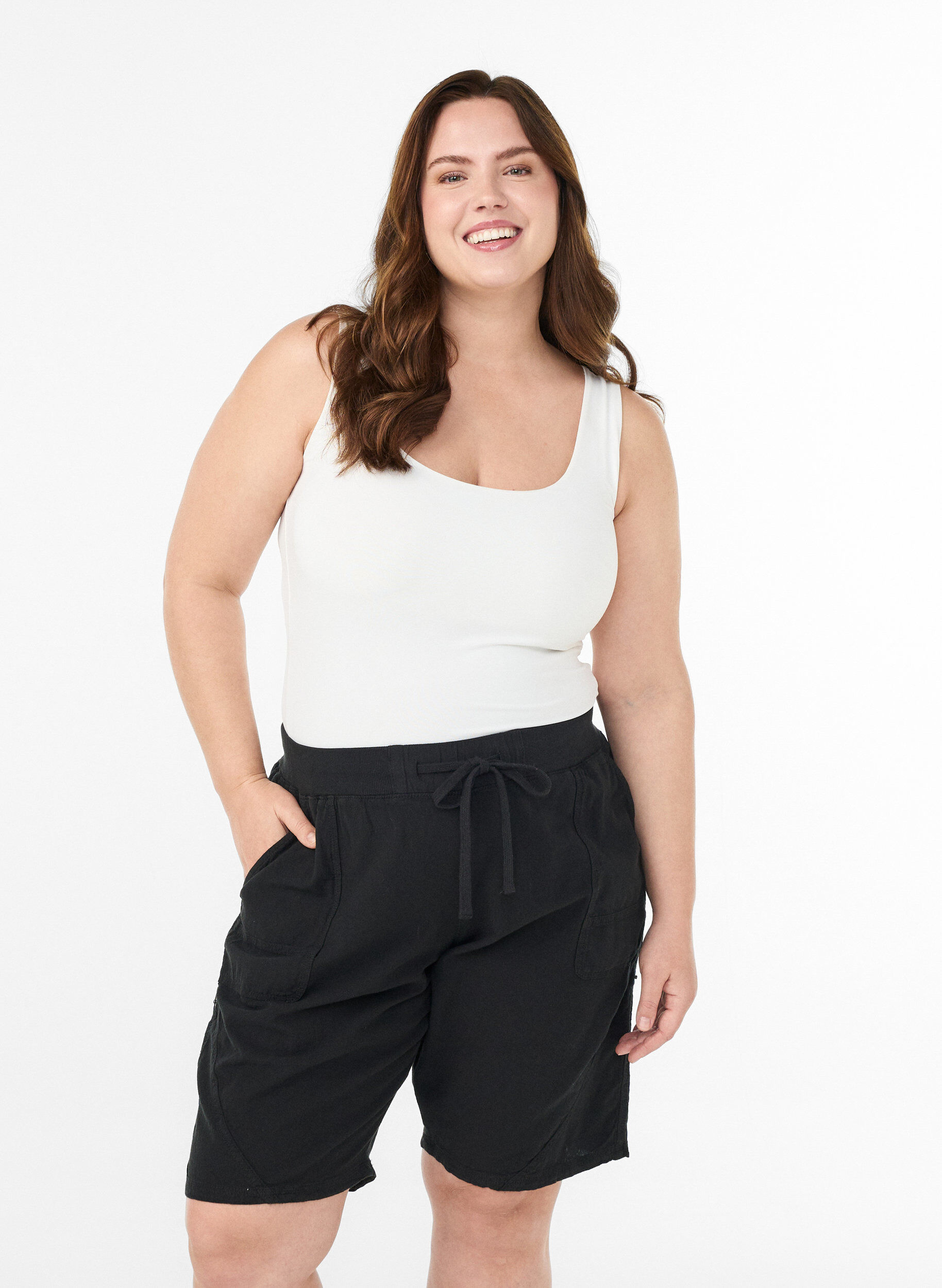 Losse katoenen short met zakken, Zwart, Model