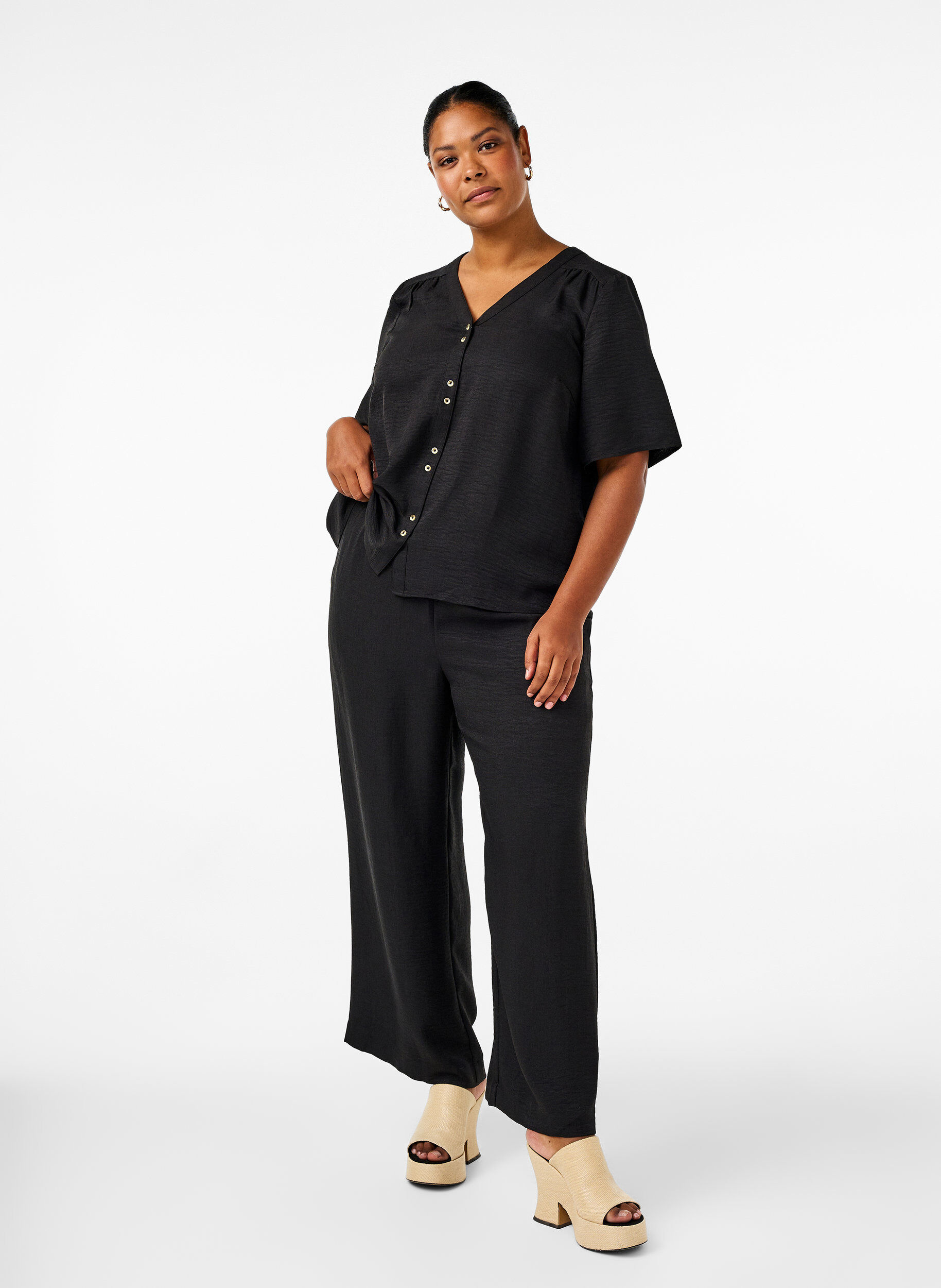 Losse broek met elastische tailleband en zakken, Zwart, Model
