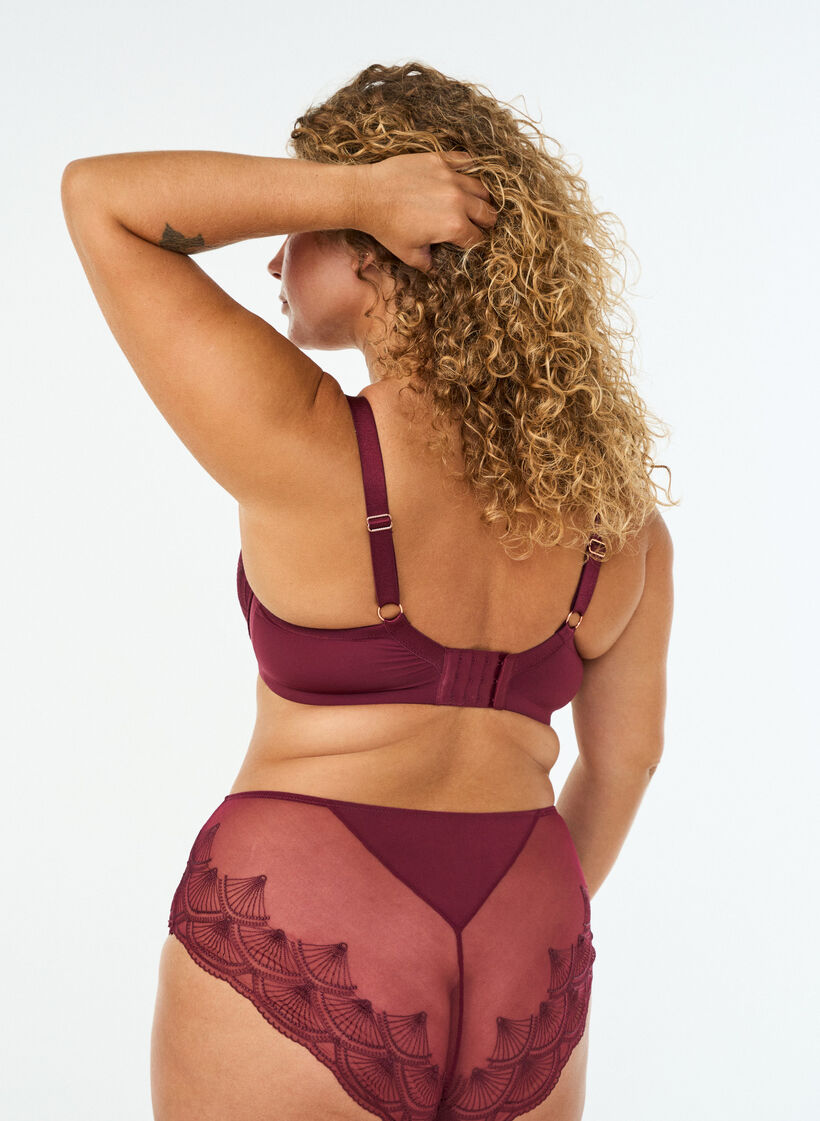 Voorgevormde beugel-bh met kant en U-rug, Rood, Model image number 2