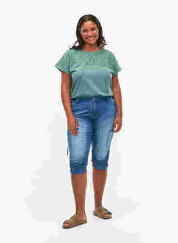 Slim fit capri jeans met zakken, Light blue denim, Model image number 0