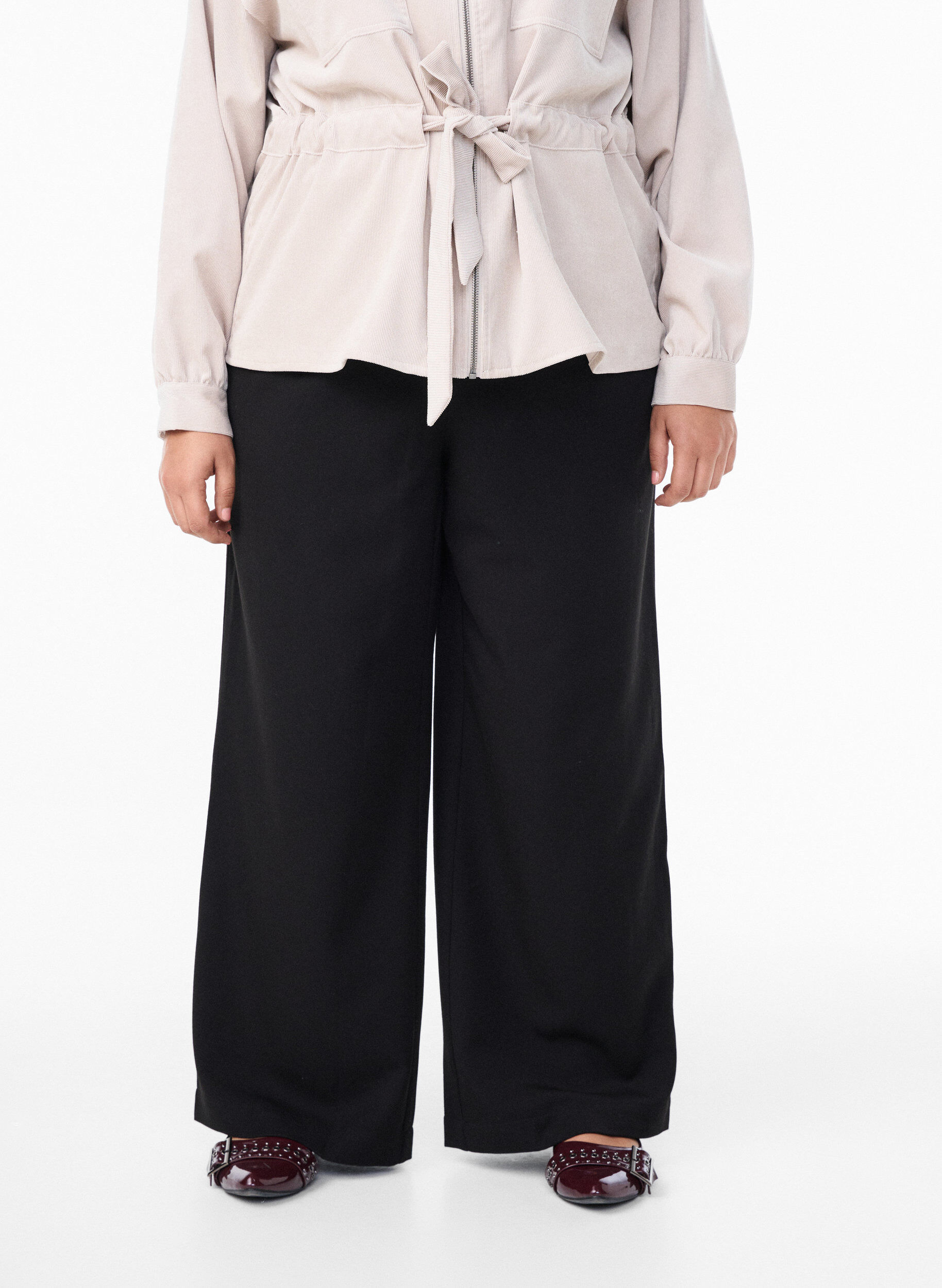 Zizzi Wijde broek met een hoge taille, Zwart, Model image number 2