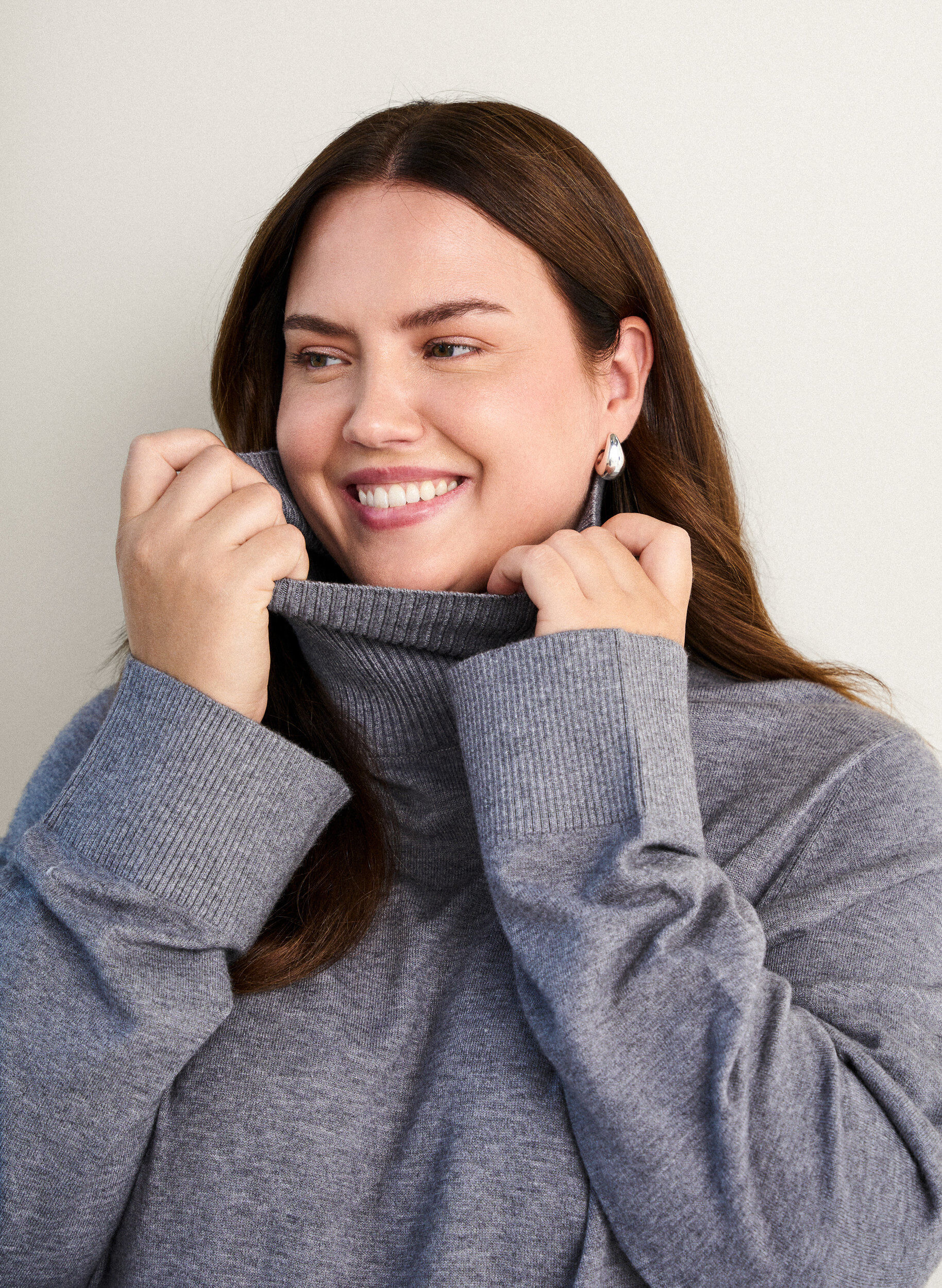 Zizzi Gebreide blouse met col en knopen aan de zijkant, Grijs, Image image number 0