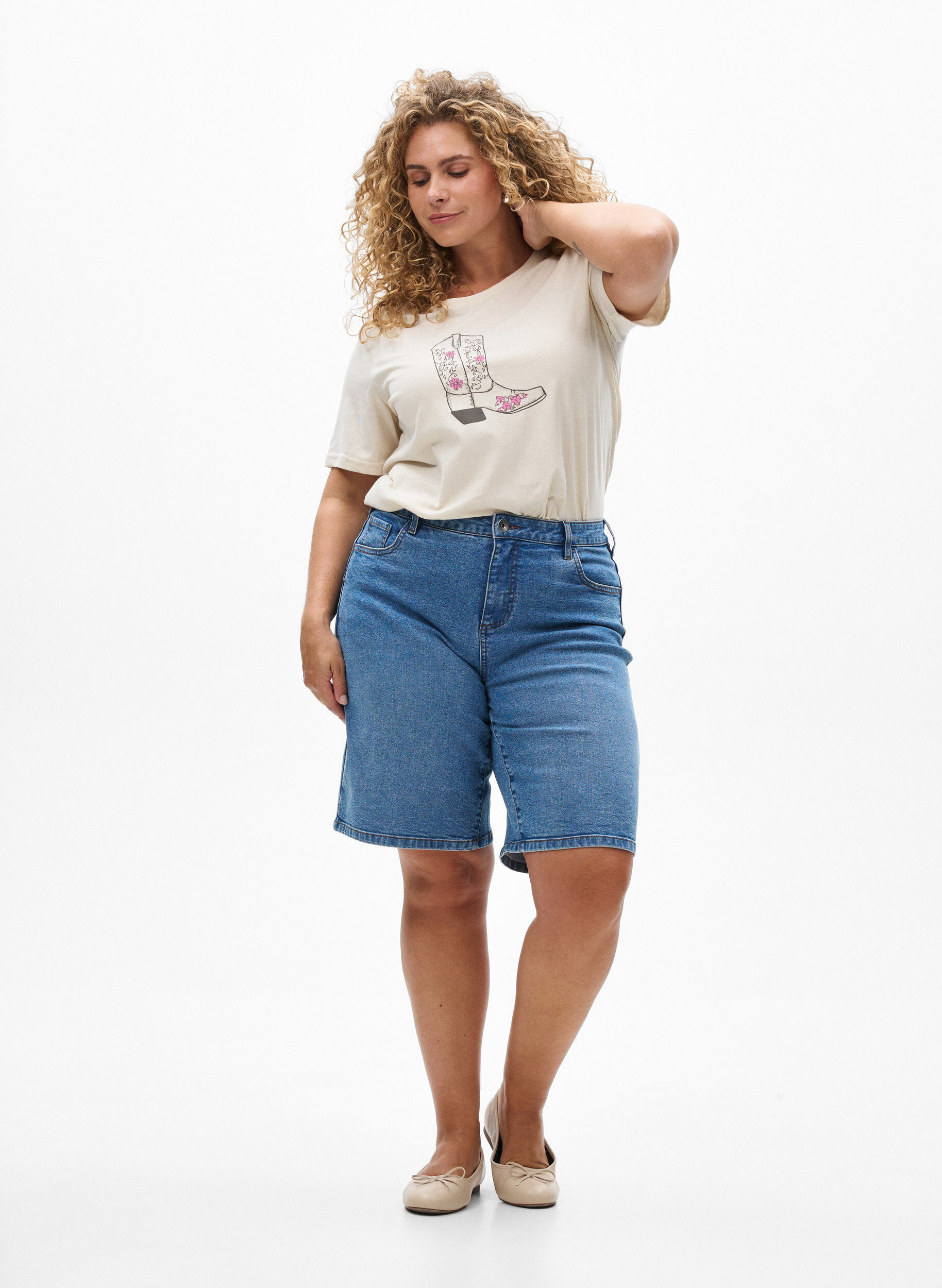 Zizzi FLASH - T-shirt met print, Beige, Model image number 1