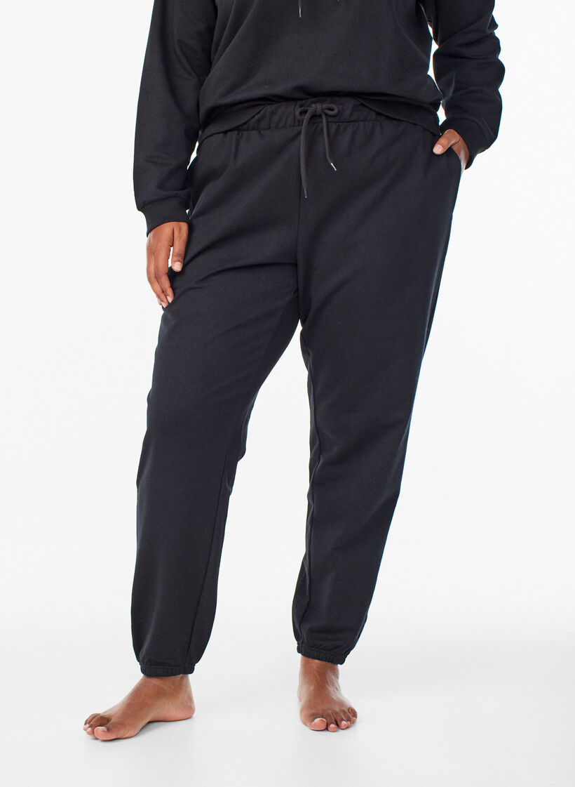 Trainingsbroek met zakken, Zwart, Model image number 2