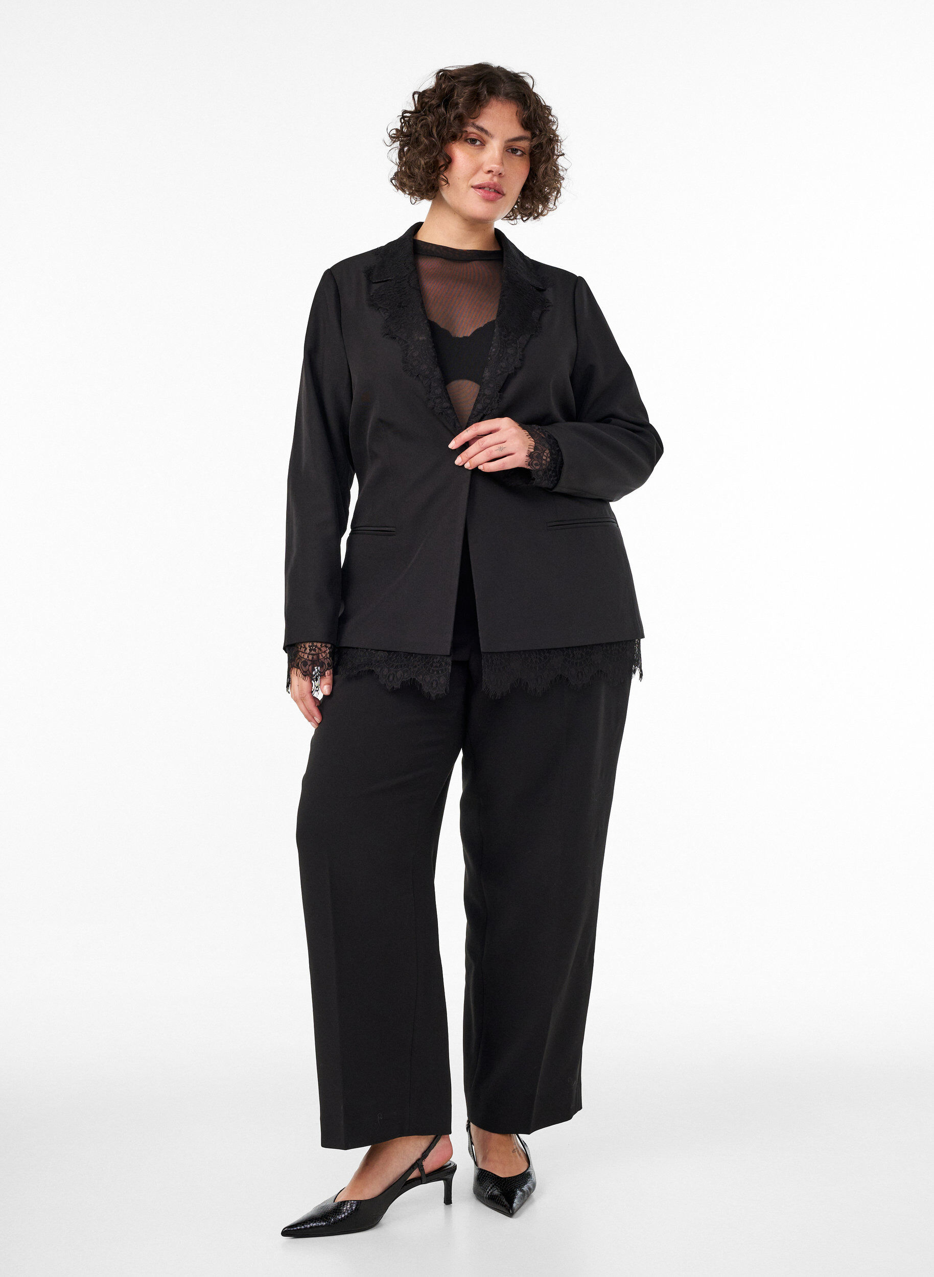 ZizziBlazer met kanten rand, Zwart, Model image number 1