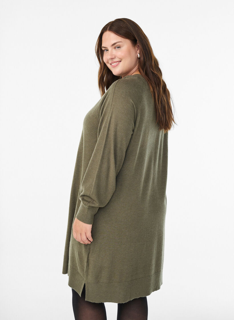 Korte gebreide jurk met raglanmouwen en een middennaad, Groen, Model image number 2