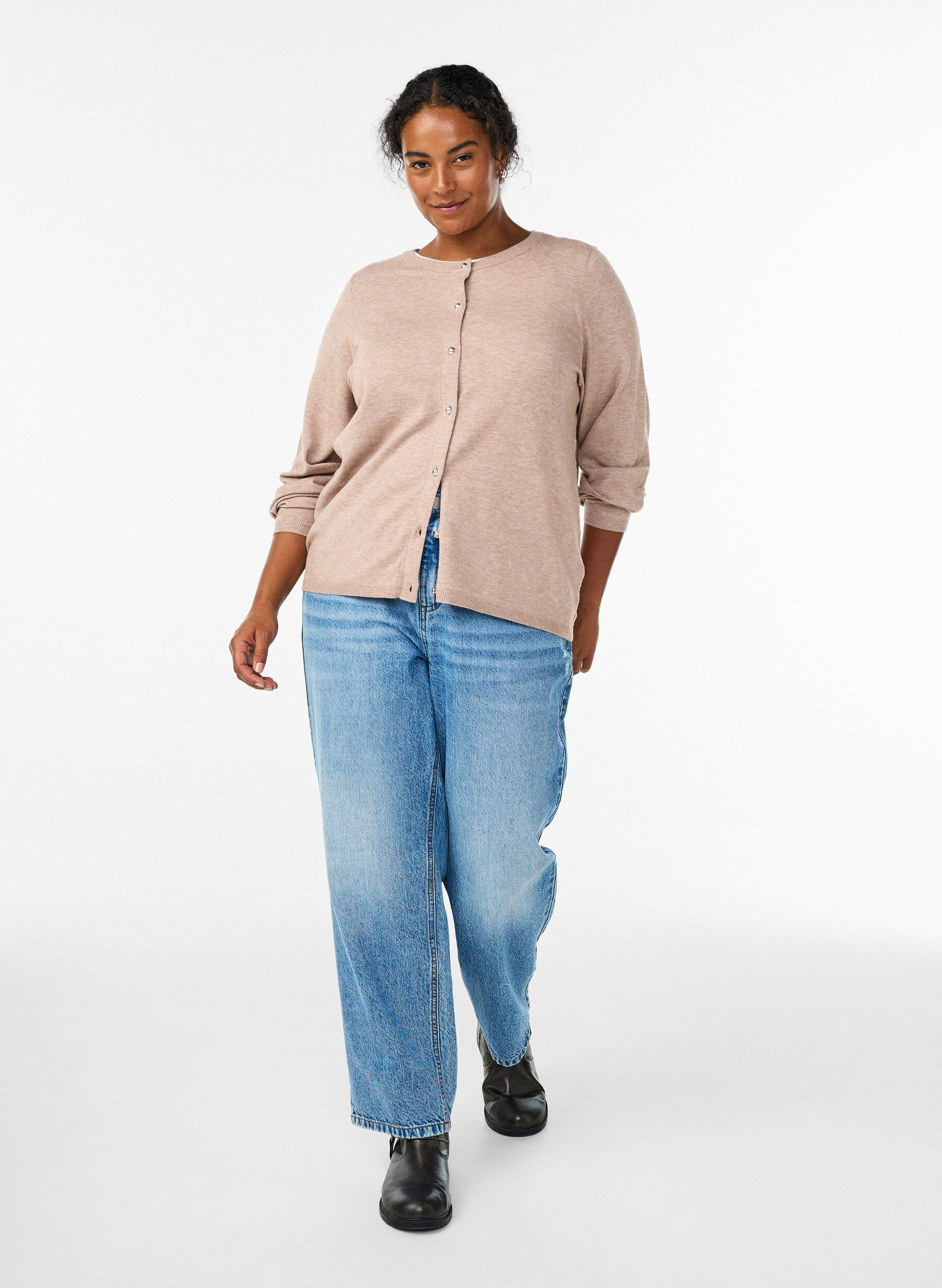 Zizzi Cardigan met ronde knopen, Beige, Model image number 1