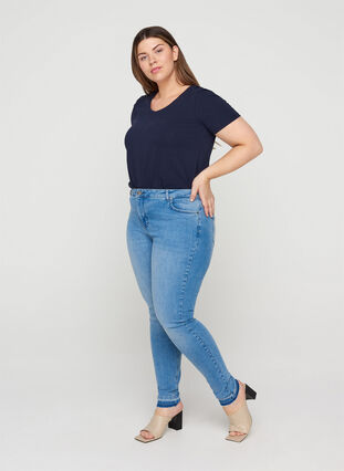 Super slim fit Amy jeans met hoge taille, Blue denim, Model image number 0