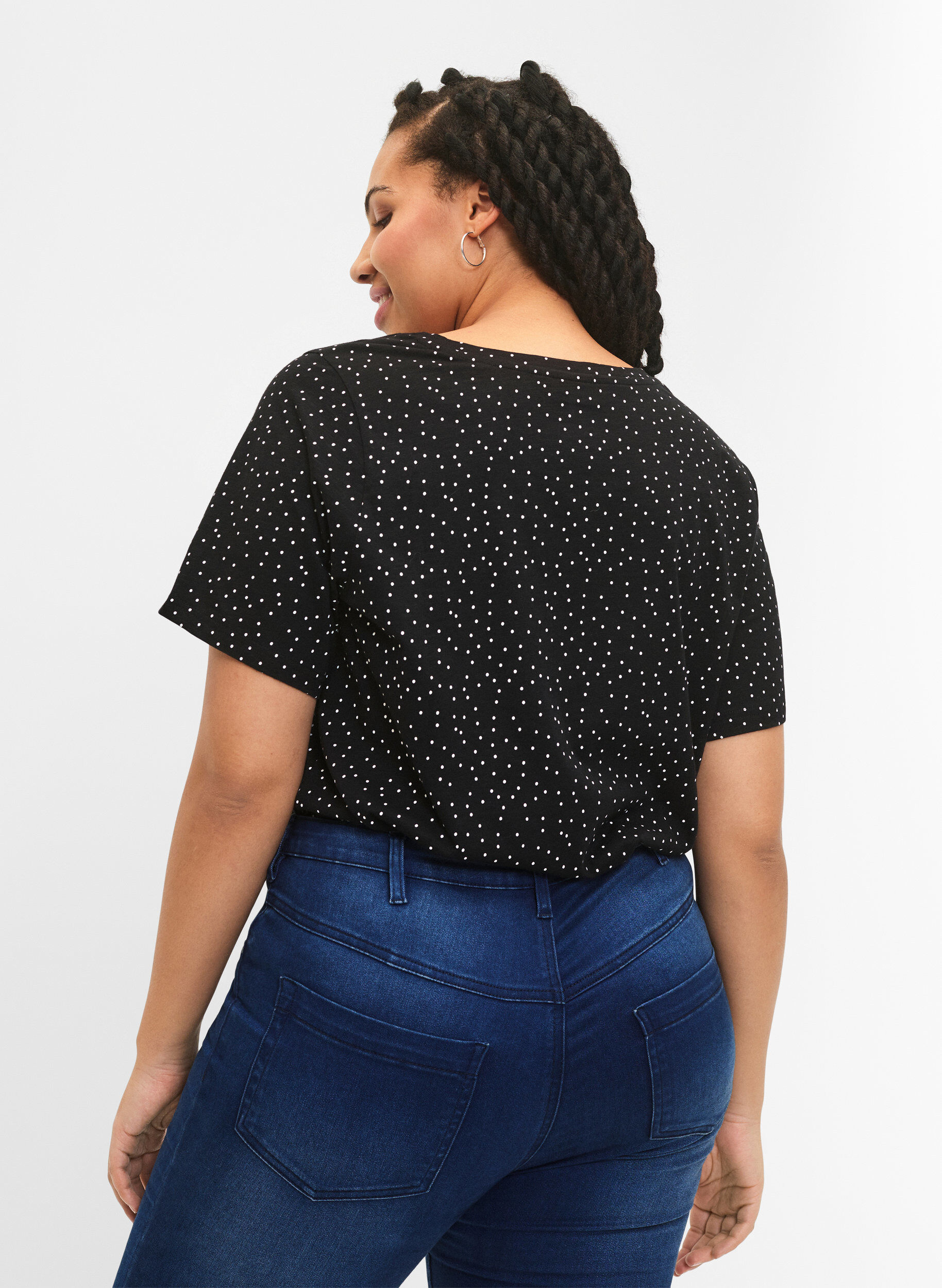 Zizzi T-shirt van biologisch katoen met stippen	, Zwart, Model image number 2