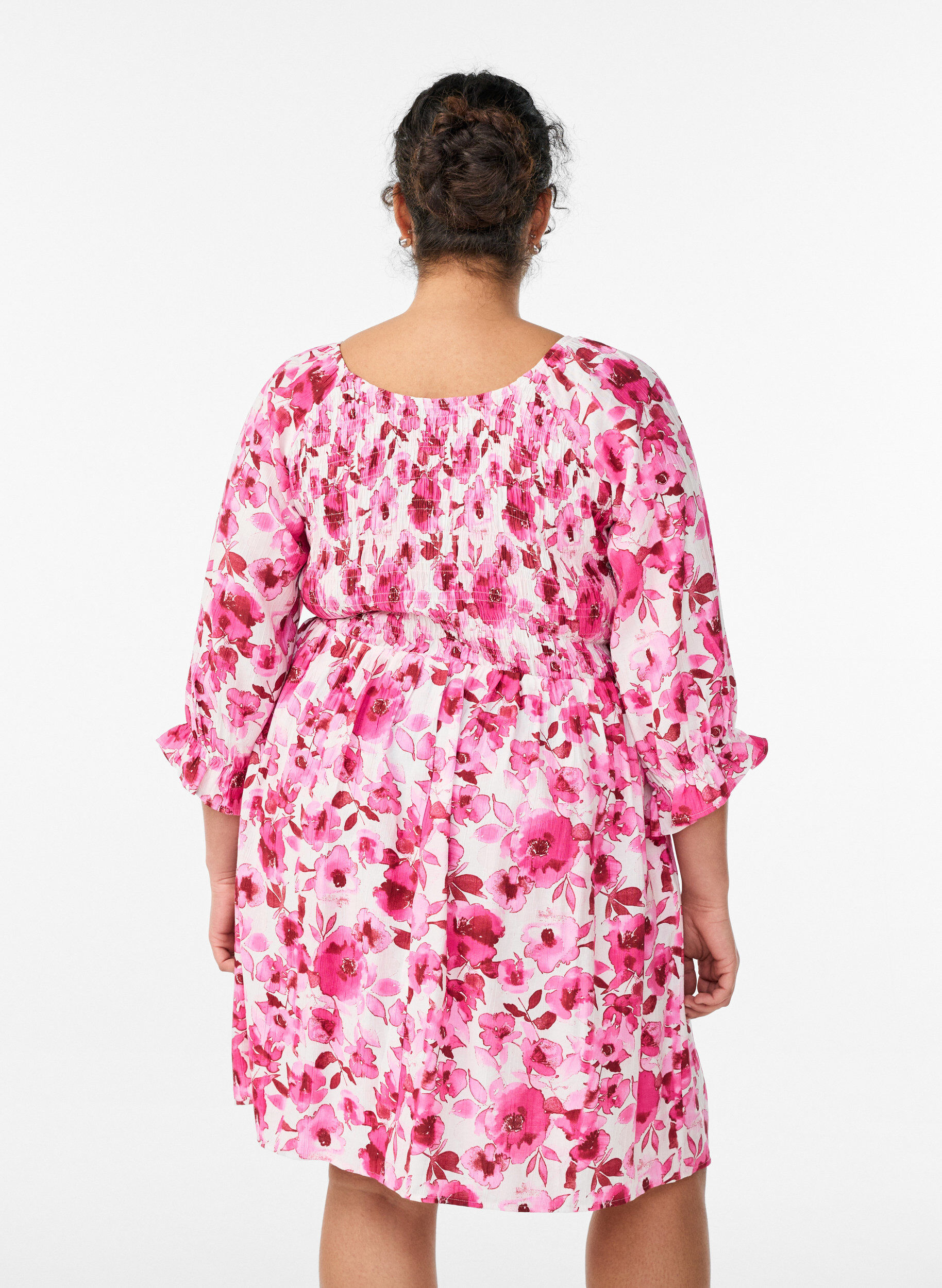 Zizzi Gerimpelde jurk met bloemenprint, Roze, Model image number 2