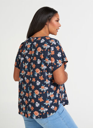 Blouse, Blue w. flowers , Model image number 1