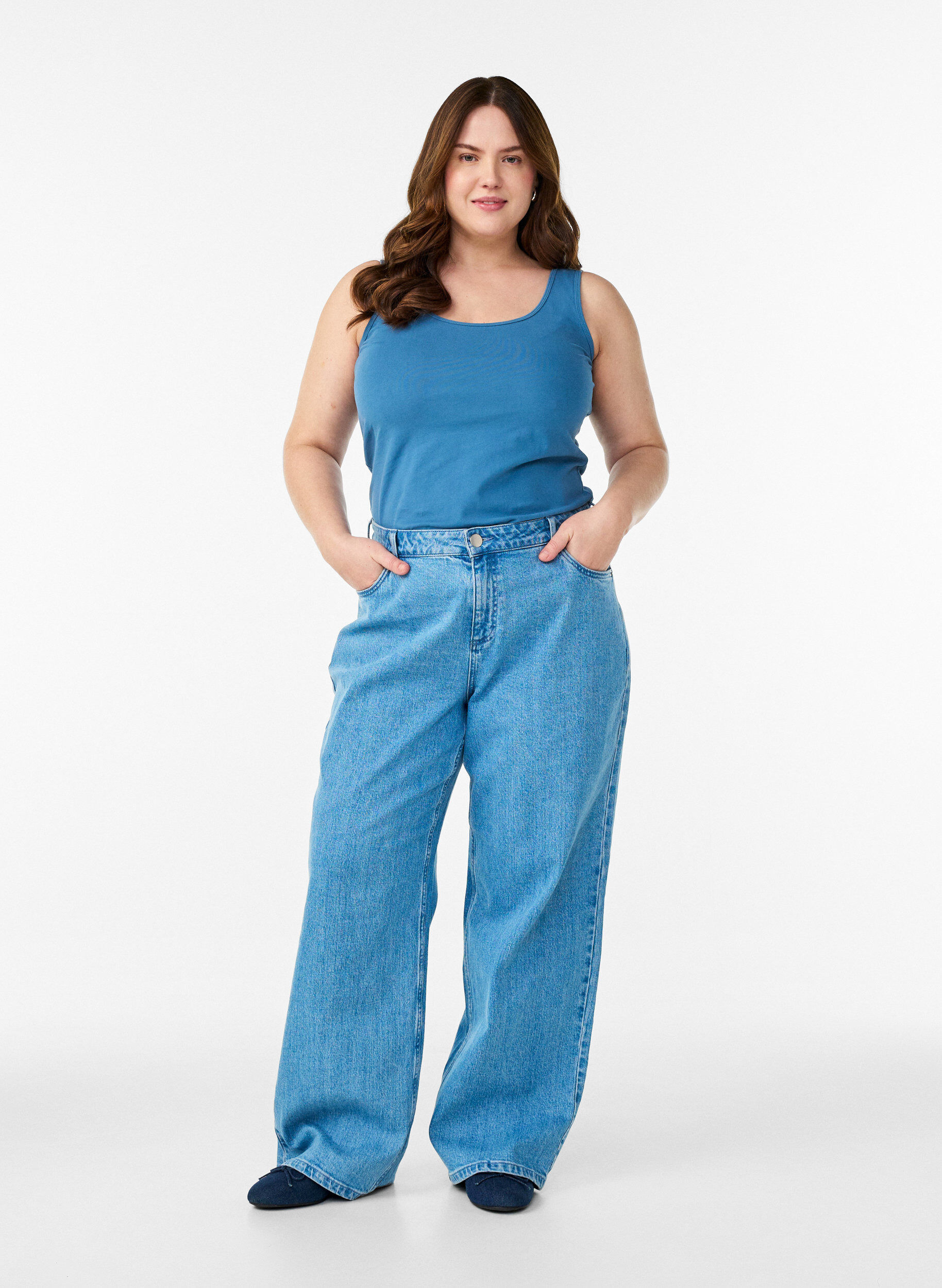 ZizziEffen basic top in katoen, Grijs, Model image number 1