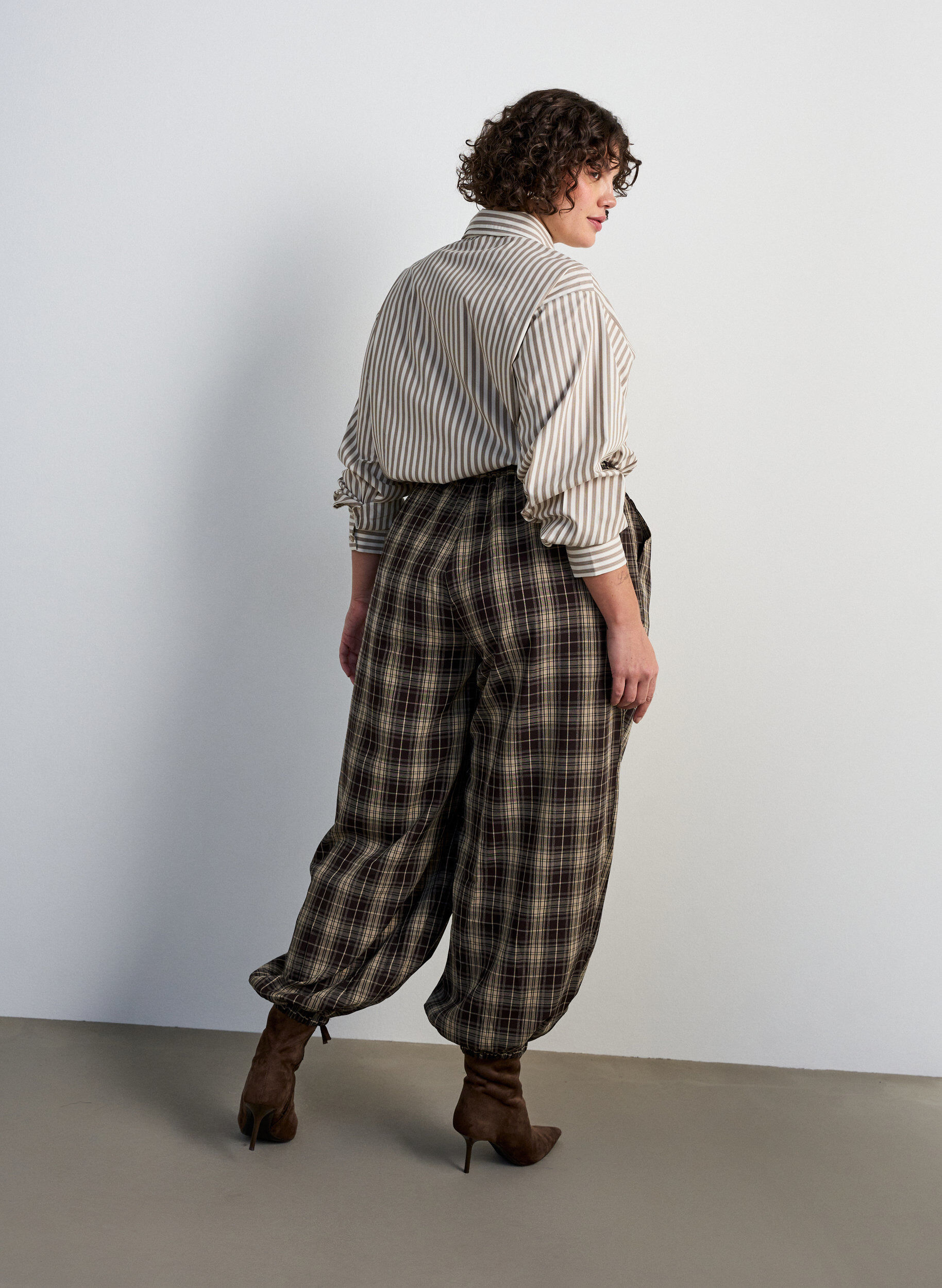 ZizziGeruite ballonbroek met hoge taille, Groen, Model image number 1