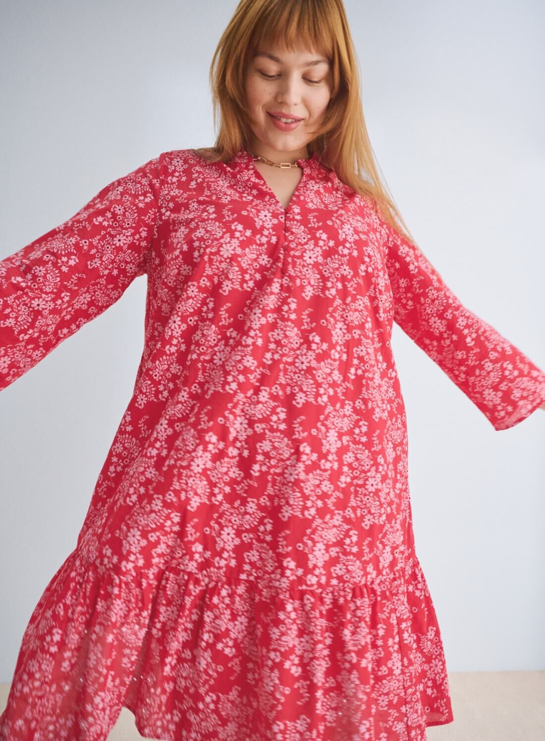Zizzi Jurk in rood met bloemen, , Model