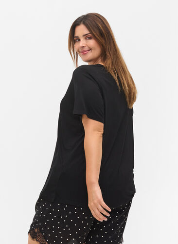 Pyjama T-shirt in viscose, Black, Model image number 1