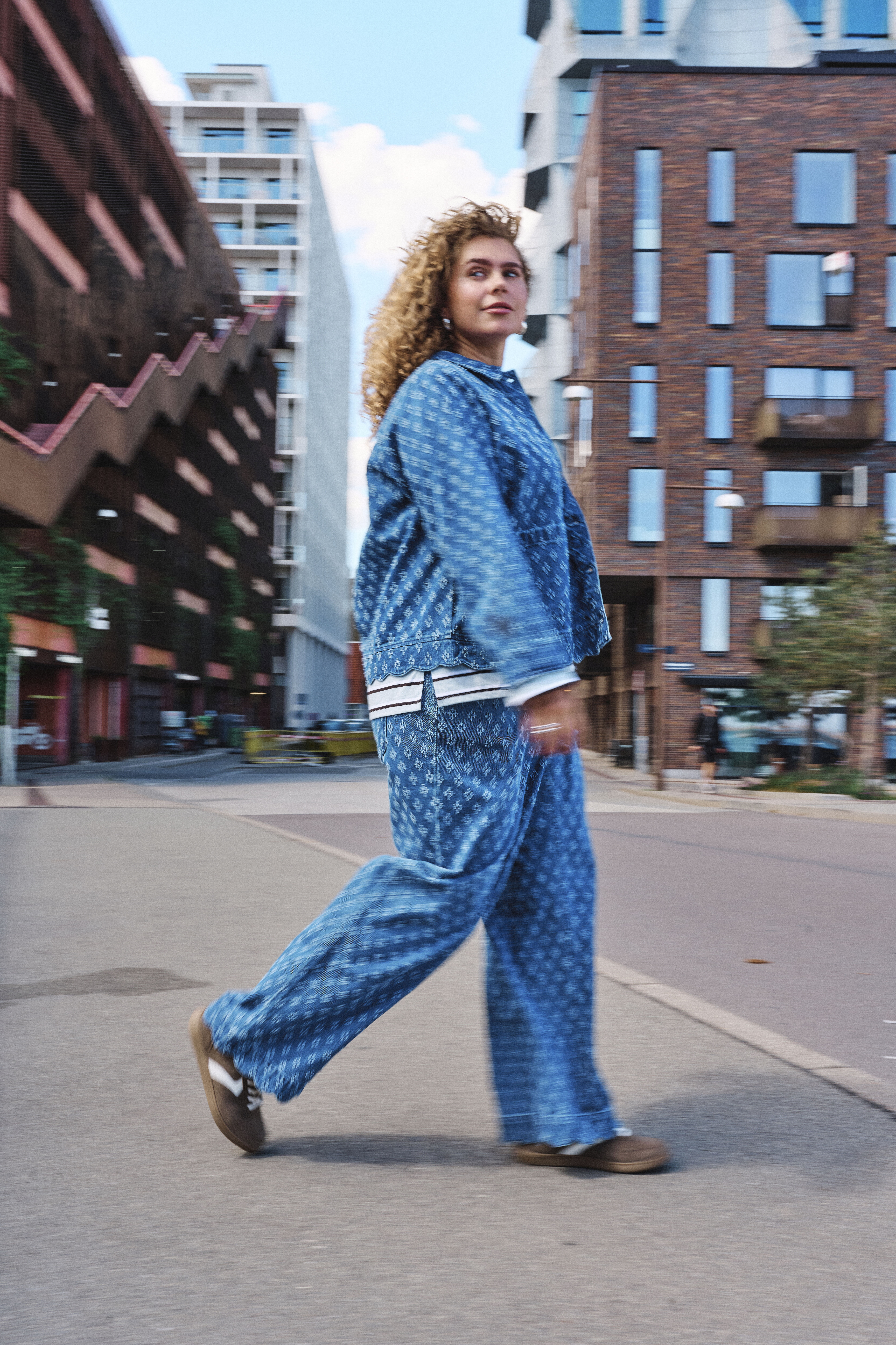 ZizziOntspannen blauwe denimstijl, , Model
