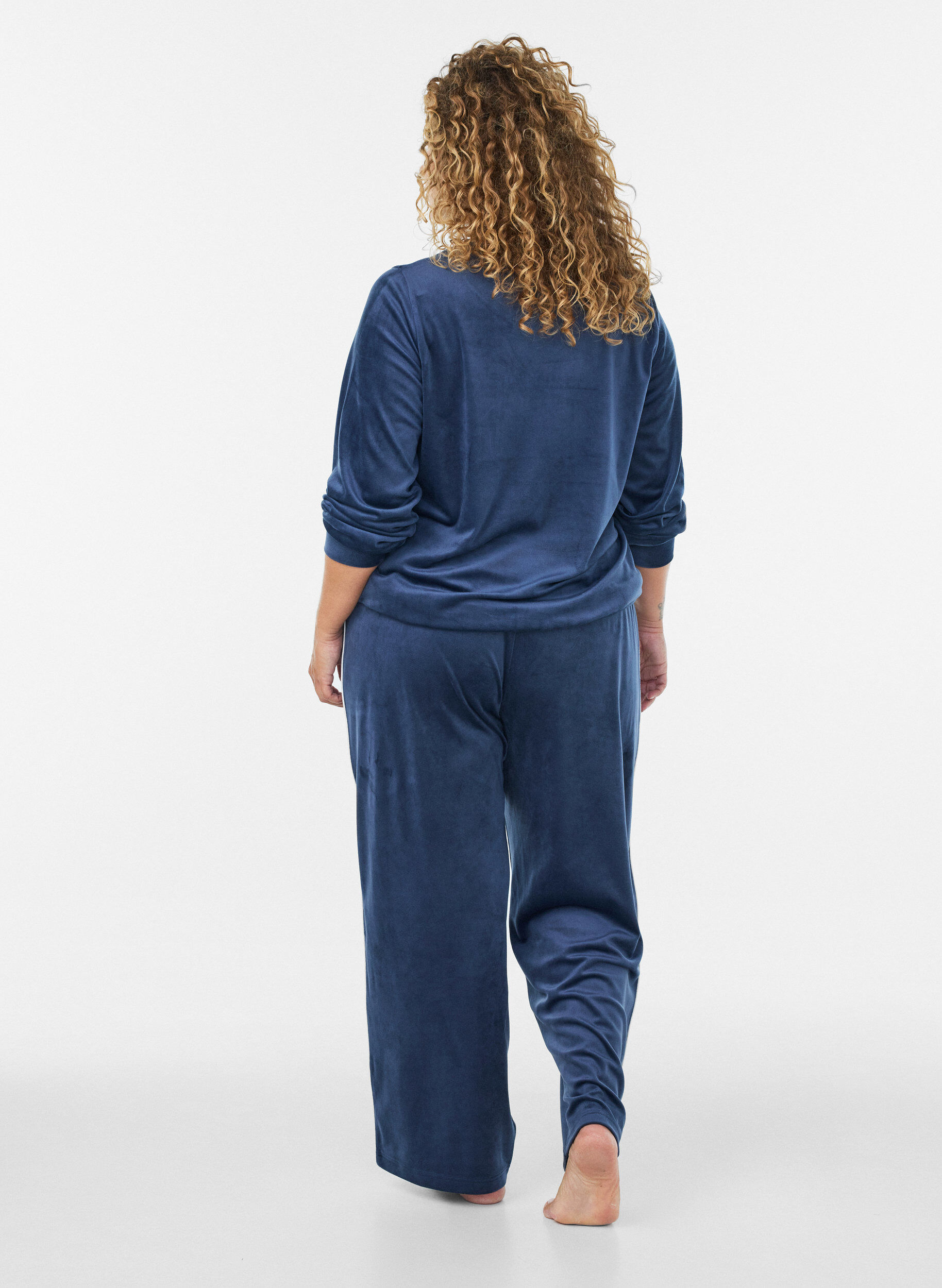 ZizziVelours blouse met geborduurde tekst, Blauw, Model image number 2