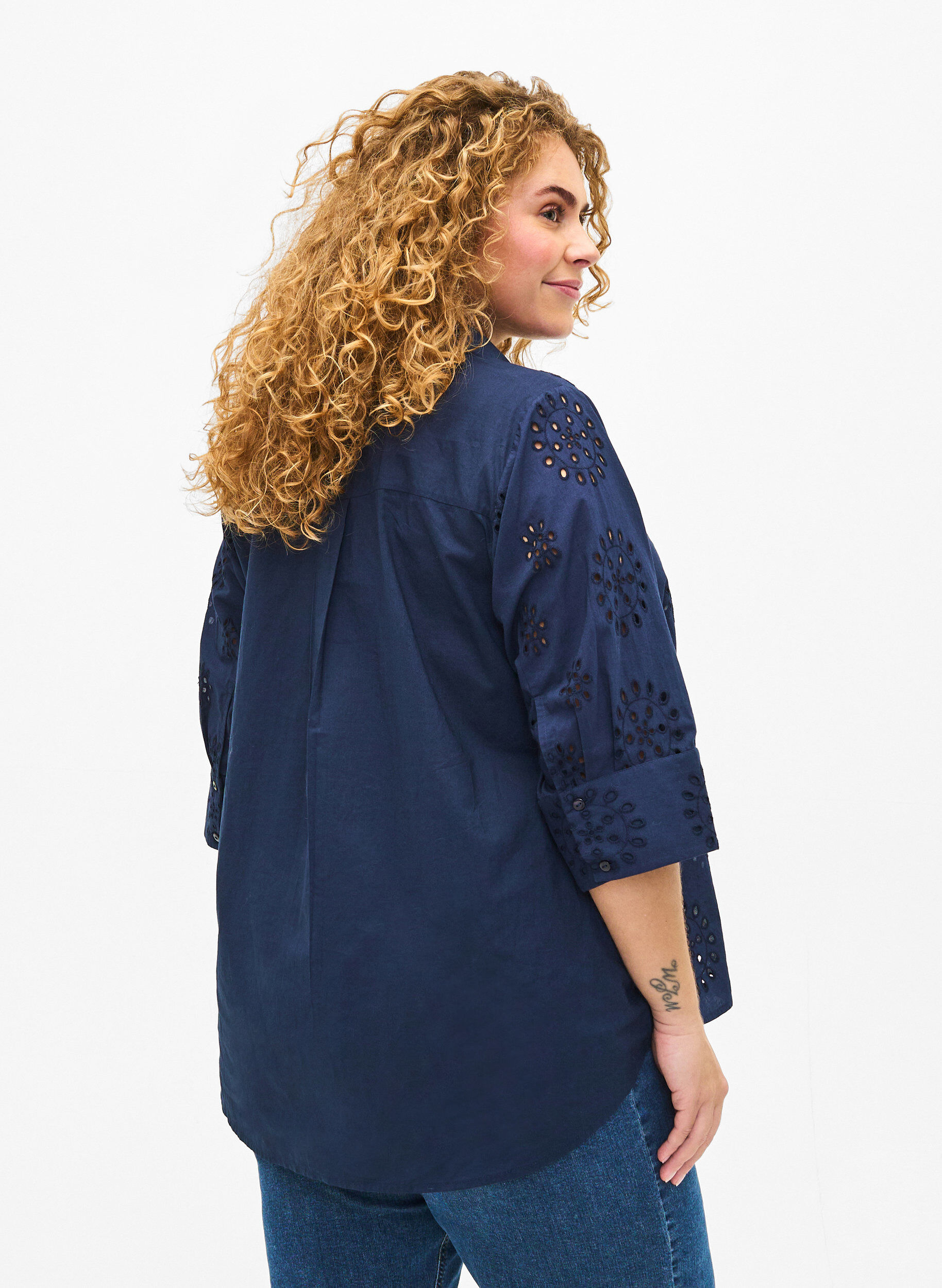Zizzi Shirtblouse met Engels borduurwerk en 3/4-mouwen, Navy Blazer, Model image number 1