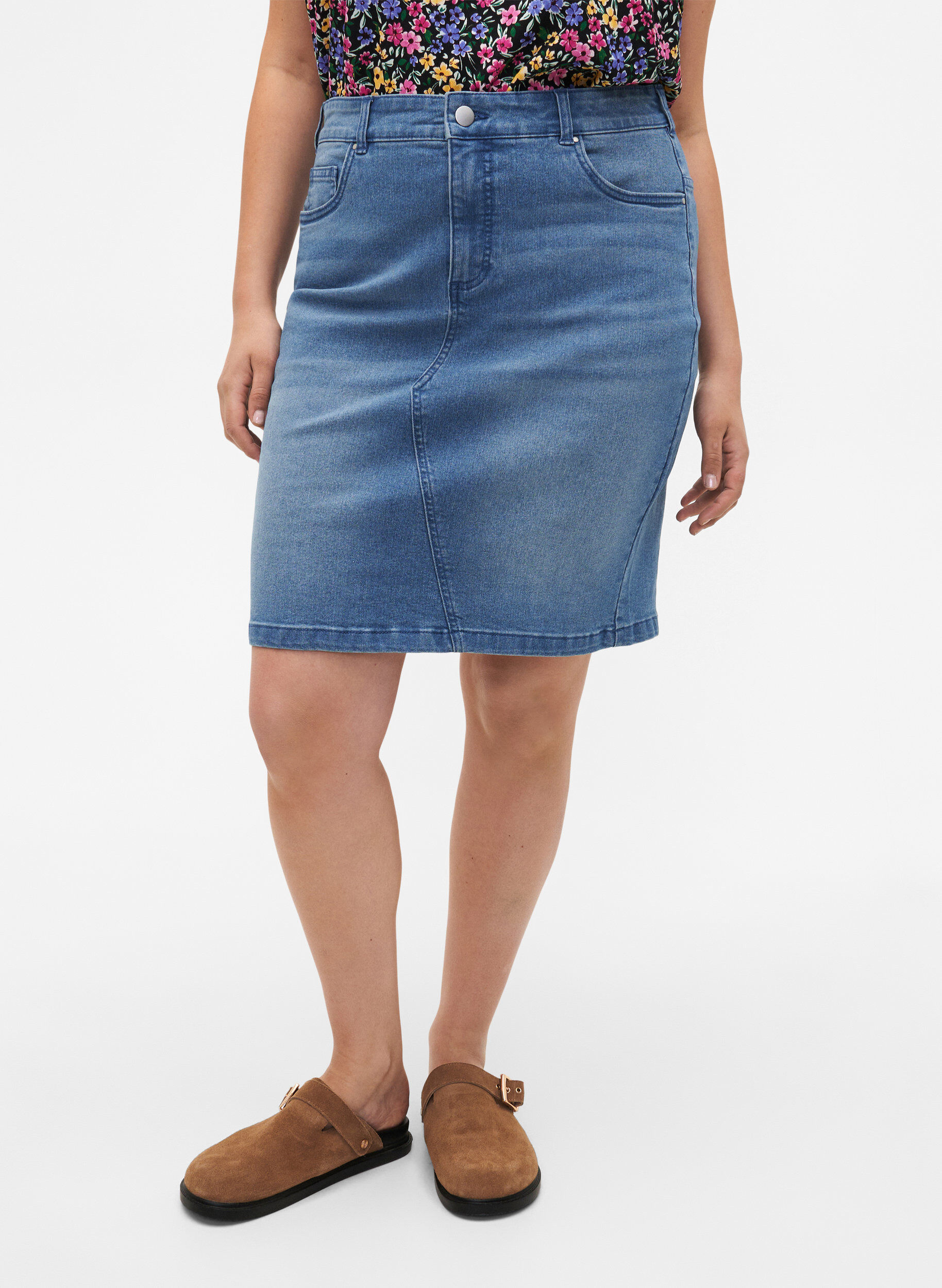 Zizzi FLASH - Nauwsluitende denim rok, Blauw, Model image number 3