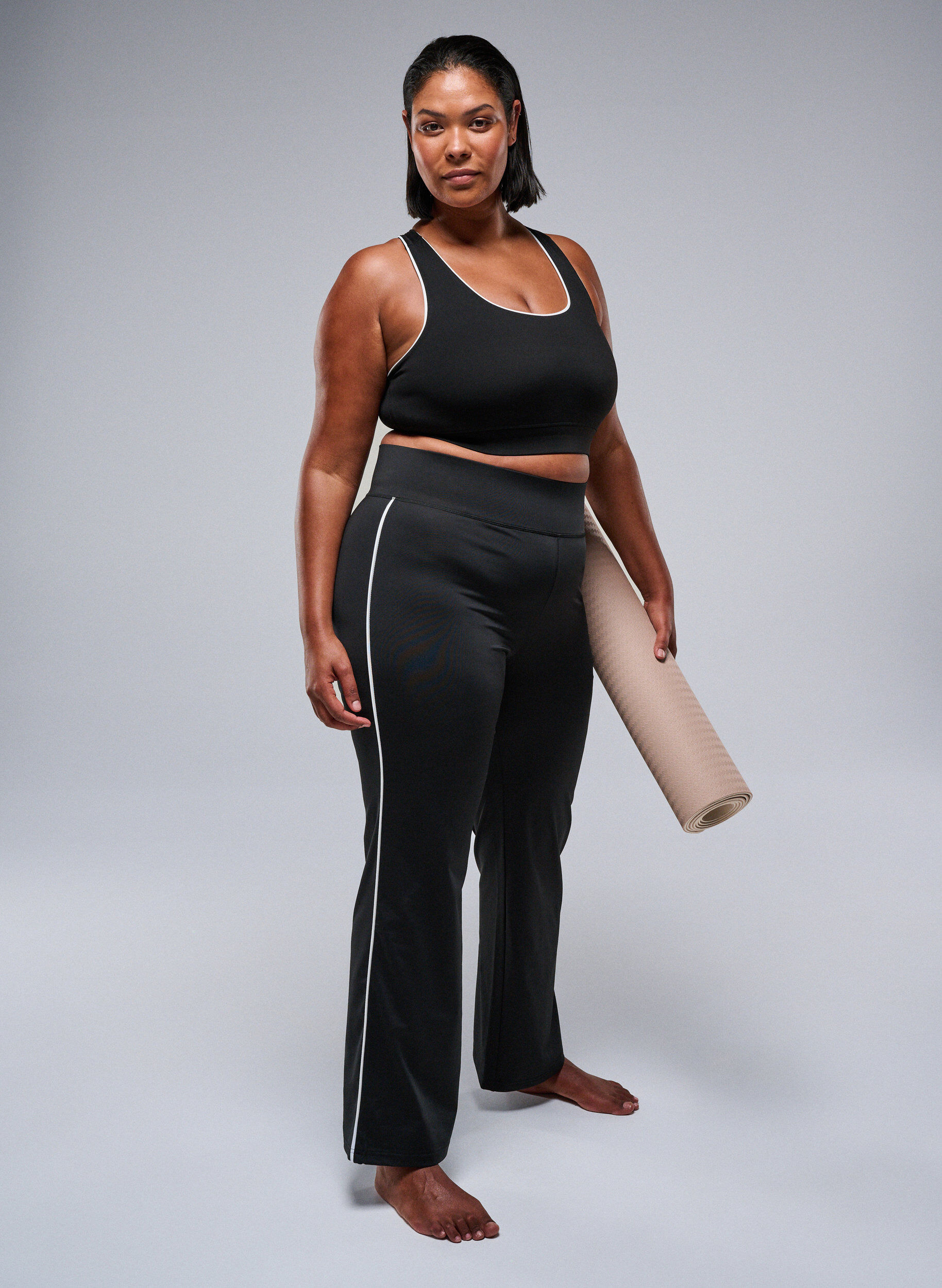 Uitlopende workoutbroek met contrasterende biezen