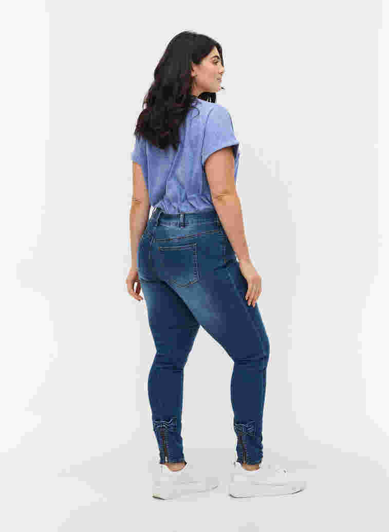 Super slim fit Amy jeans met strikje en rits, Dark blue, Model image number 1
