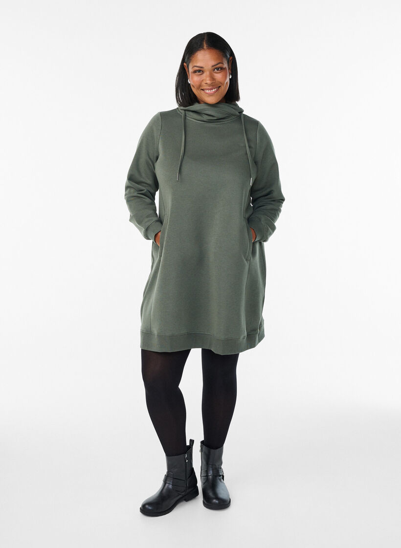 Kort sweatshirt jurk met hoge kraag en zakken, Groen, Model image number 1