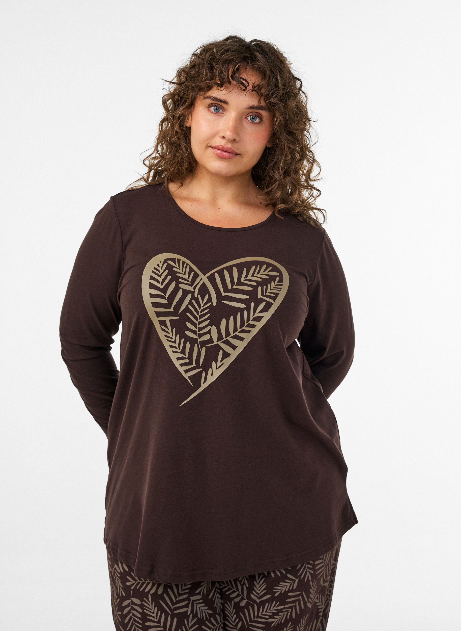 Katoenen pyjama top met hartjesprint, Bruin, Model