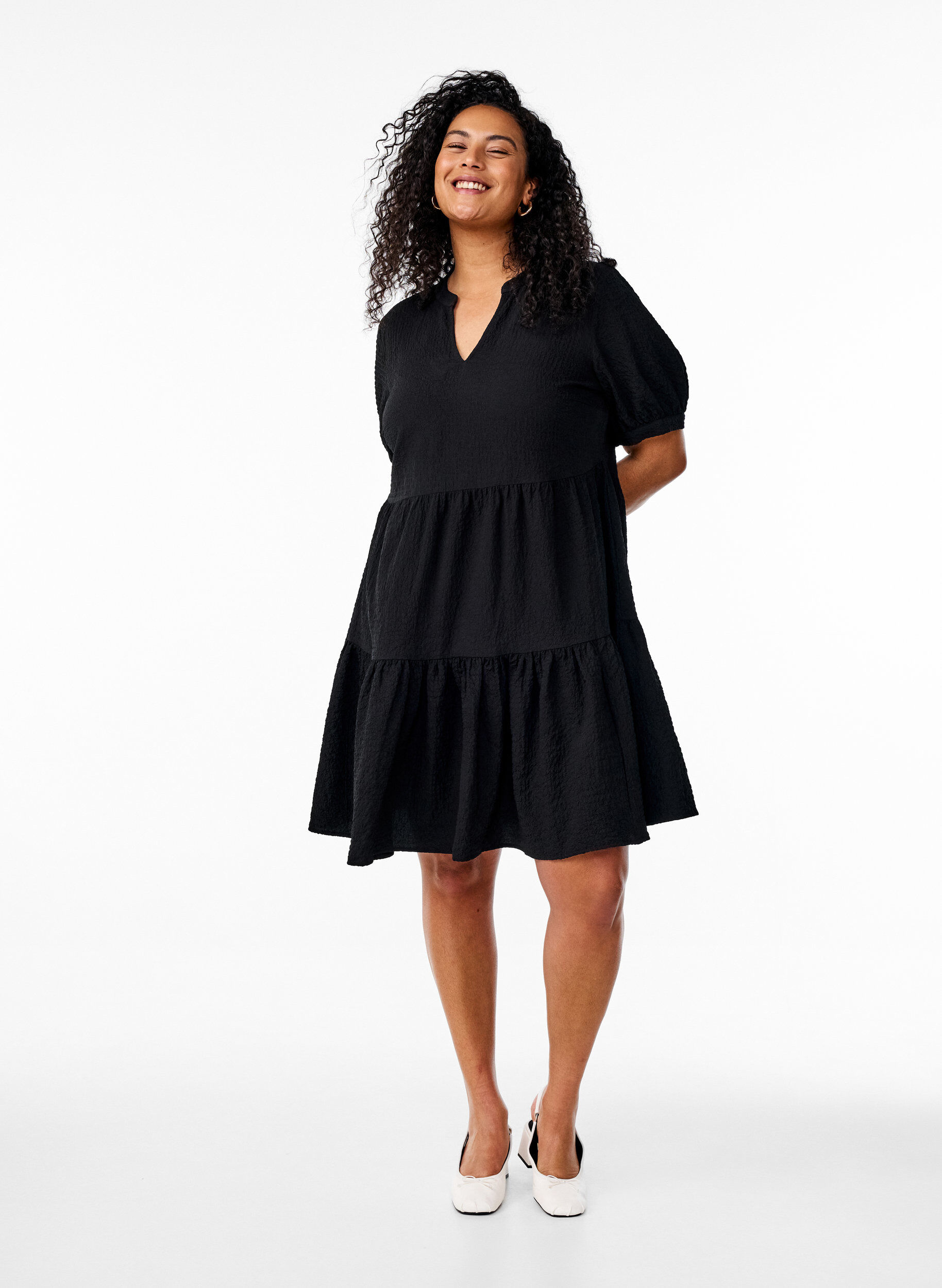 Zizzi FLASH - Korte A-lijn jurk, Zwart, Model image number 1