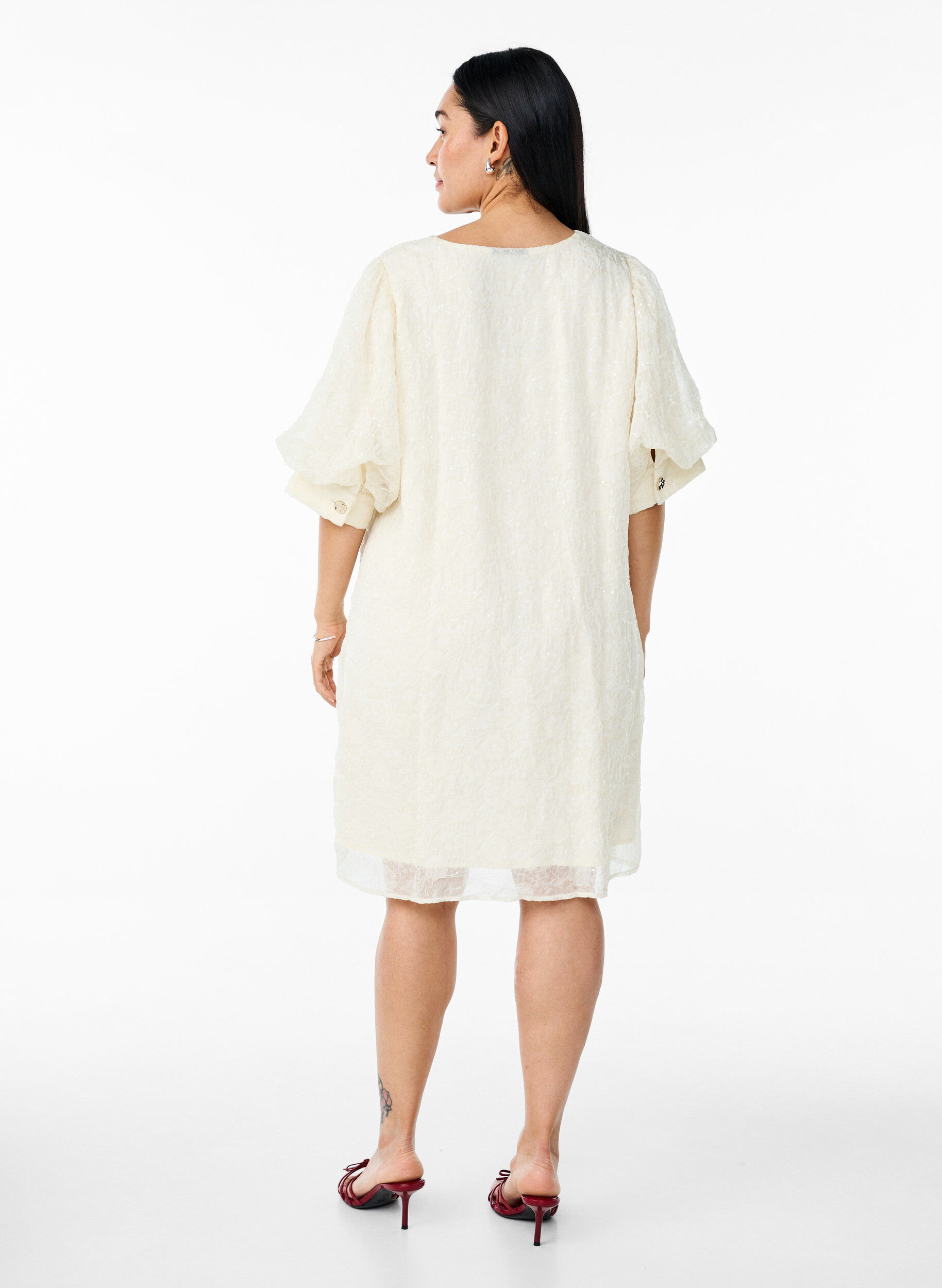 Zizzi Korte feestjurk met pailletten, Vanille, Model image number 2