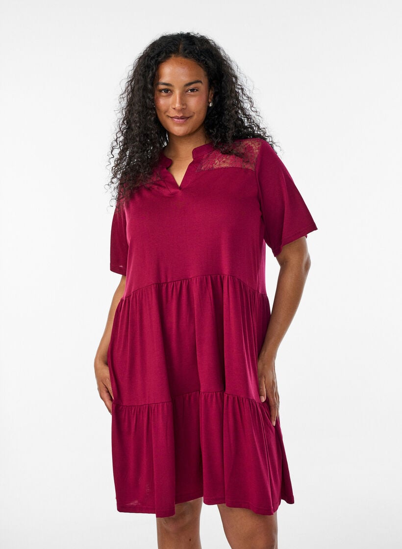 Jerseyjurk met kanten details en een gelaagde rok, Rood, Model image number 0