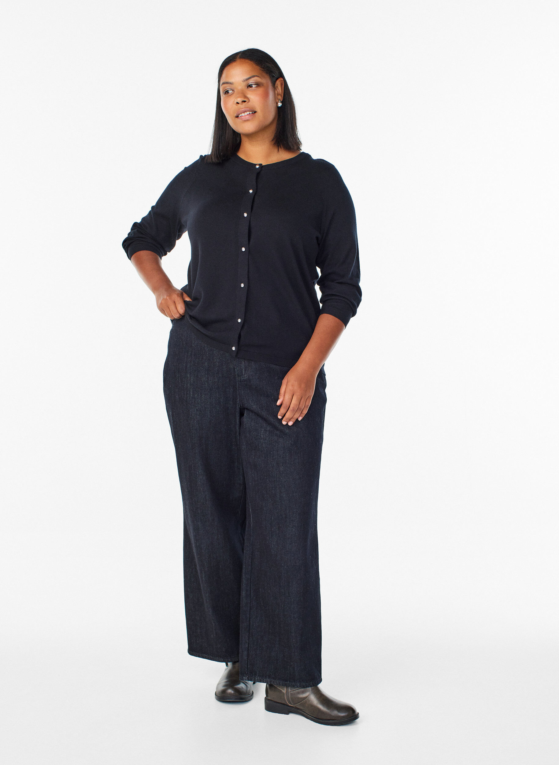 Zizzi Cardigan met ronde knopen, Zwart, Model image number 1