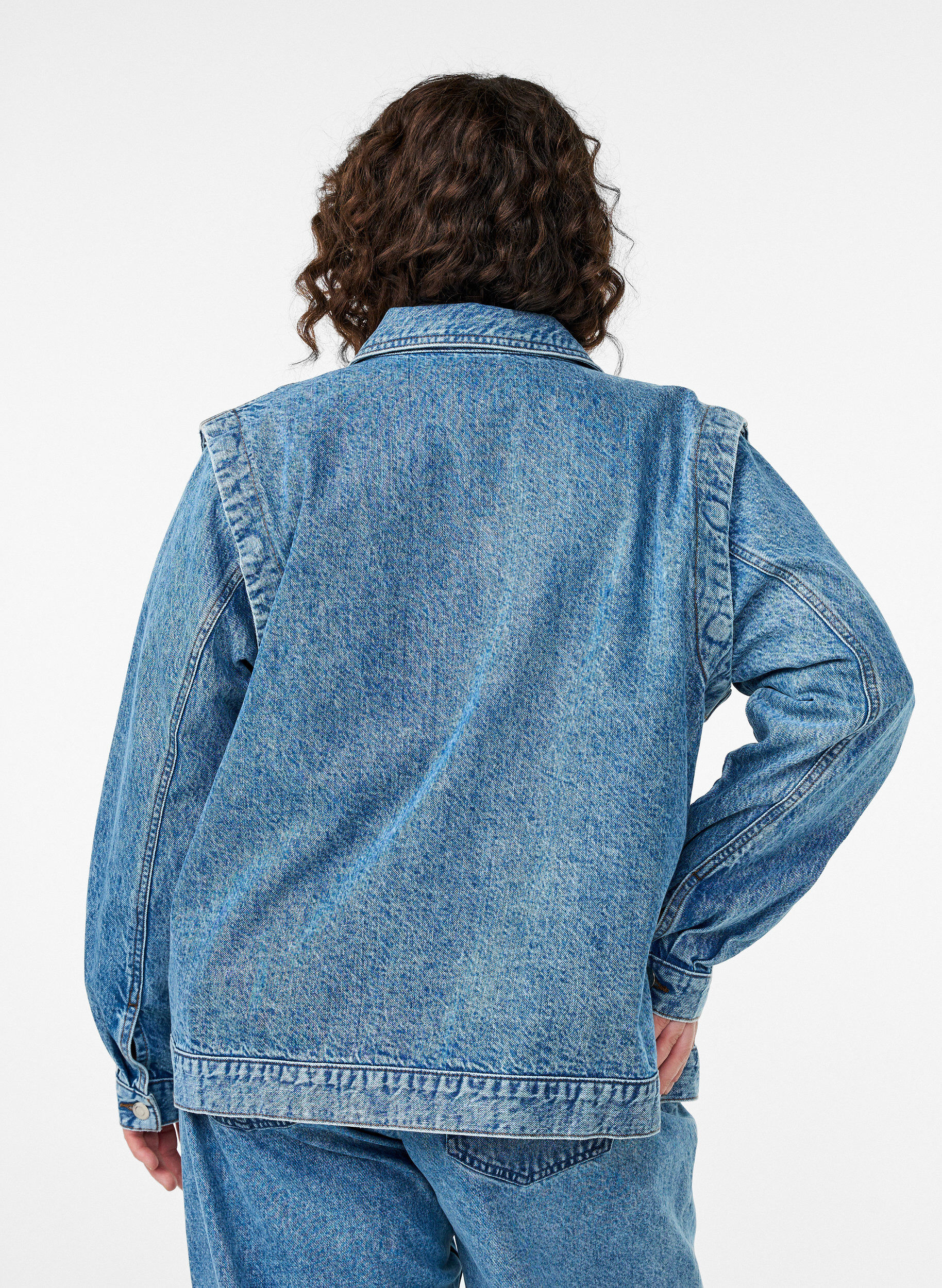 Zizzi Denimjack met afneembare mouwen, Blauw, Model image number 2