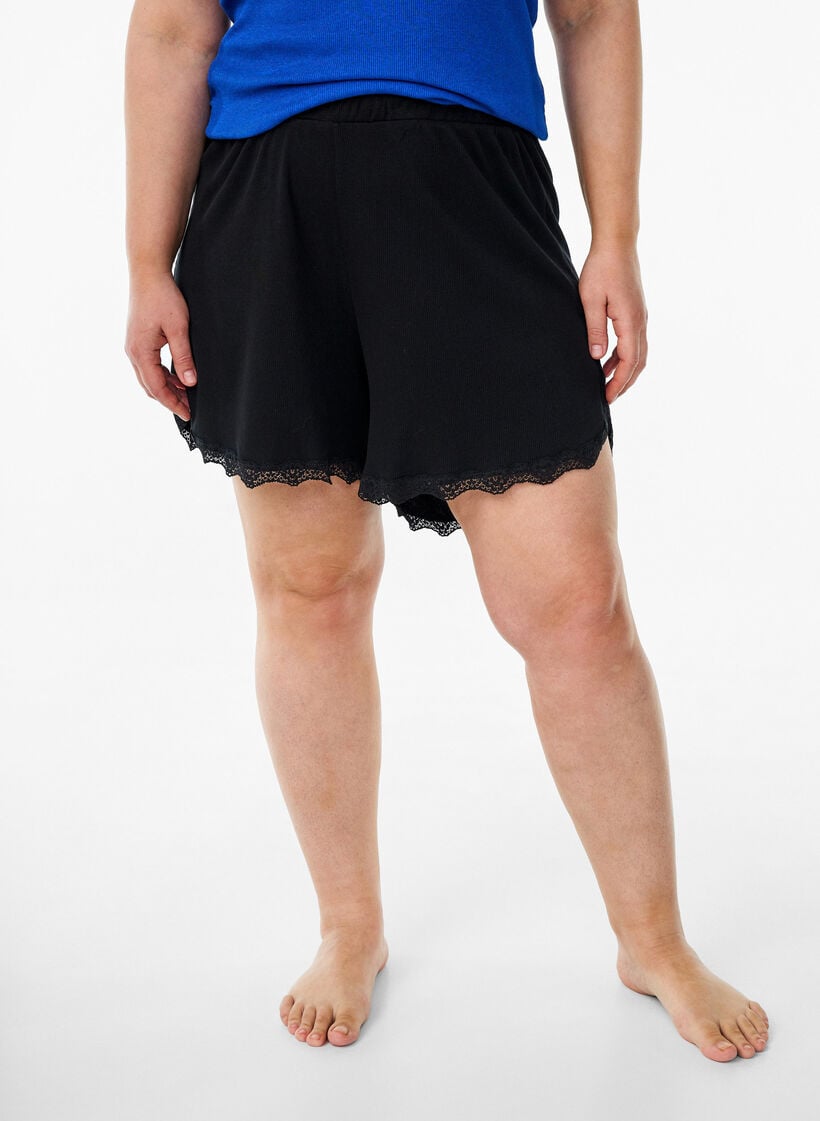 Lichte nachtshorts met ribde structuur en kanten afwerking, Zwart, Model image number 3
