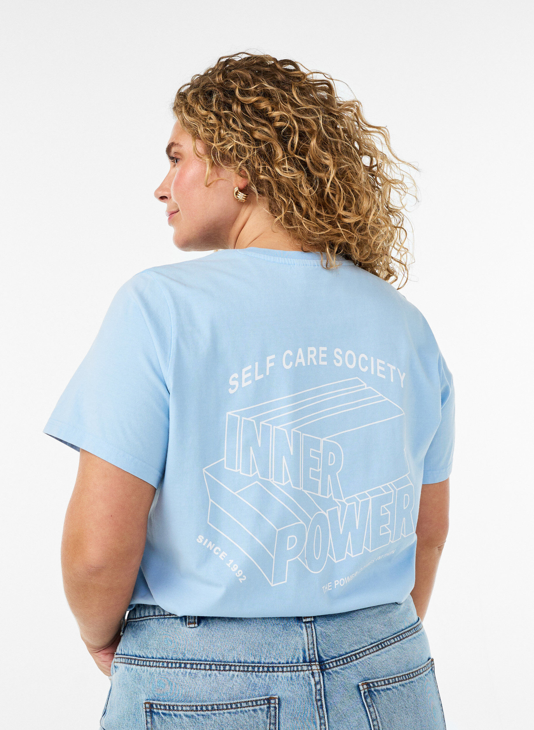 Grafisch T-shirt van biologisch katoen, Blauw, Model