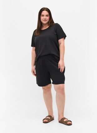 Losse shorts met zakken, Black, Model image number 3