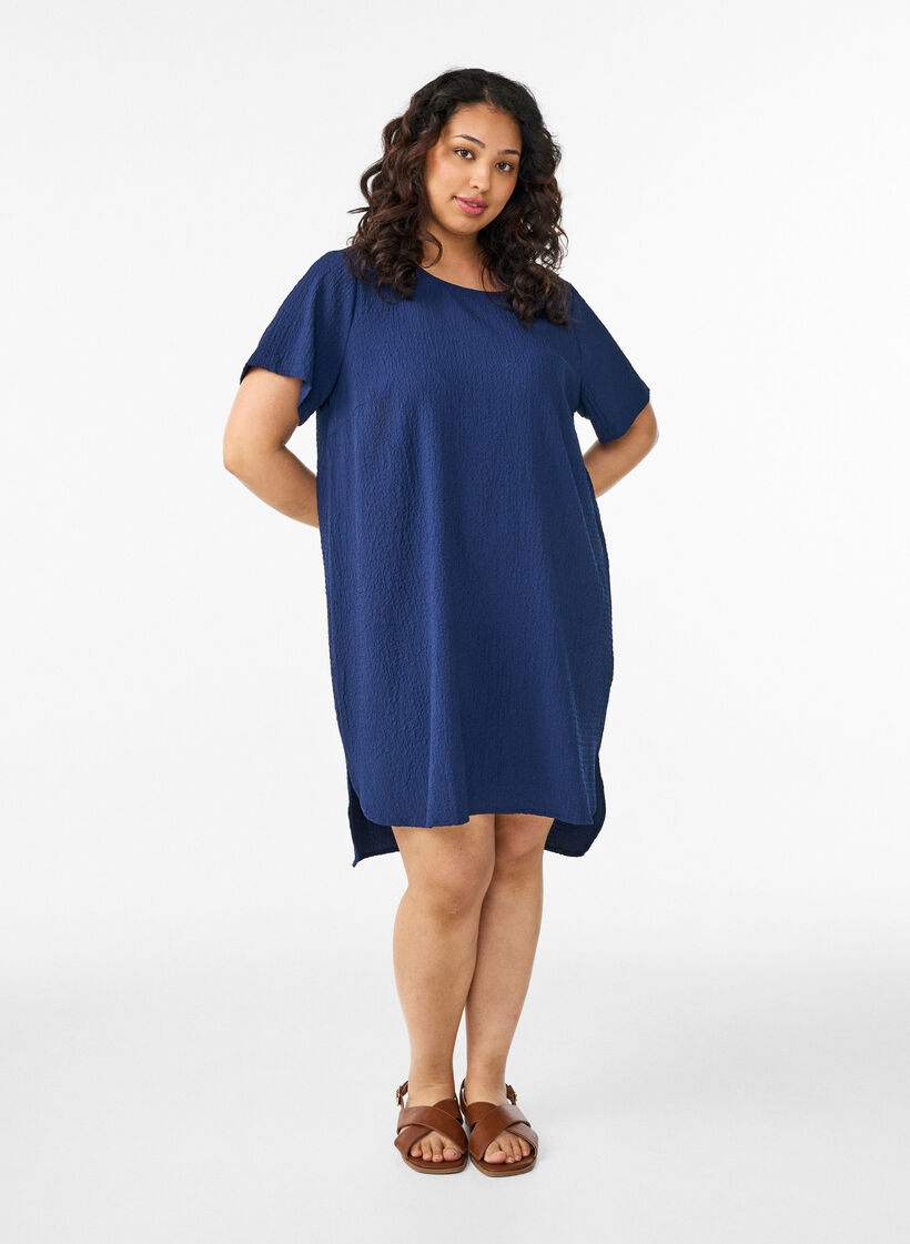 Korte jurk met een gekreukte textuur en korte mouwen, Blauw, Model image number 1