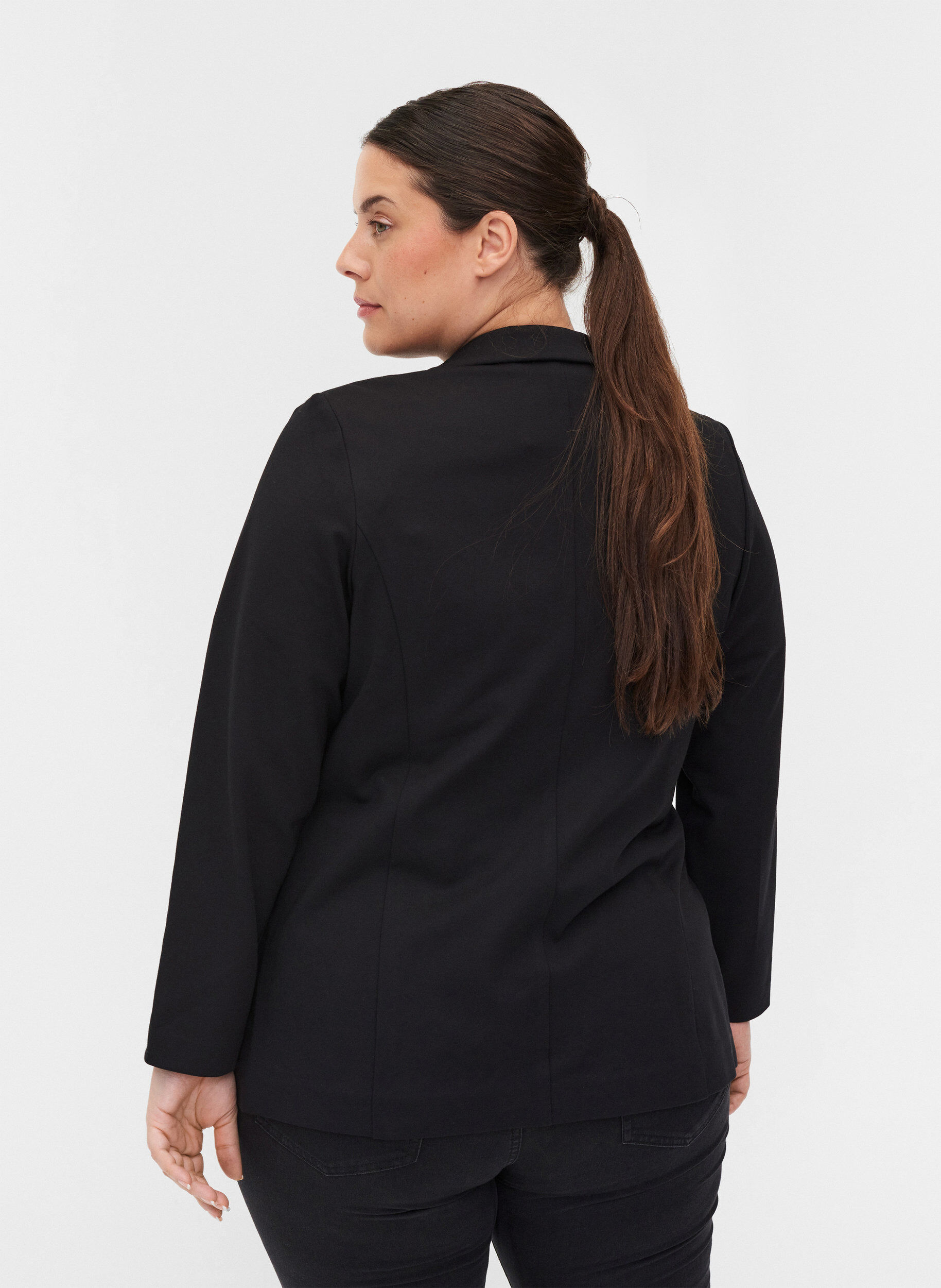 Zizzi Basic blazer met knoop en sierzakken, Black, Model image number 1