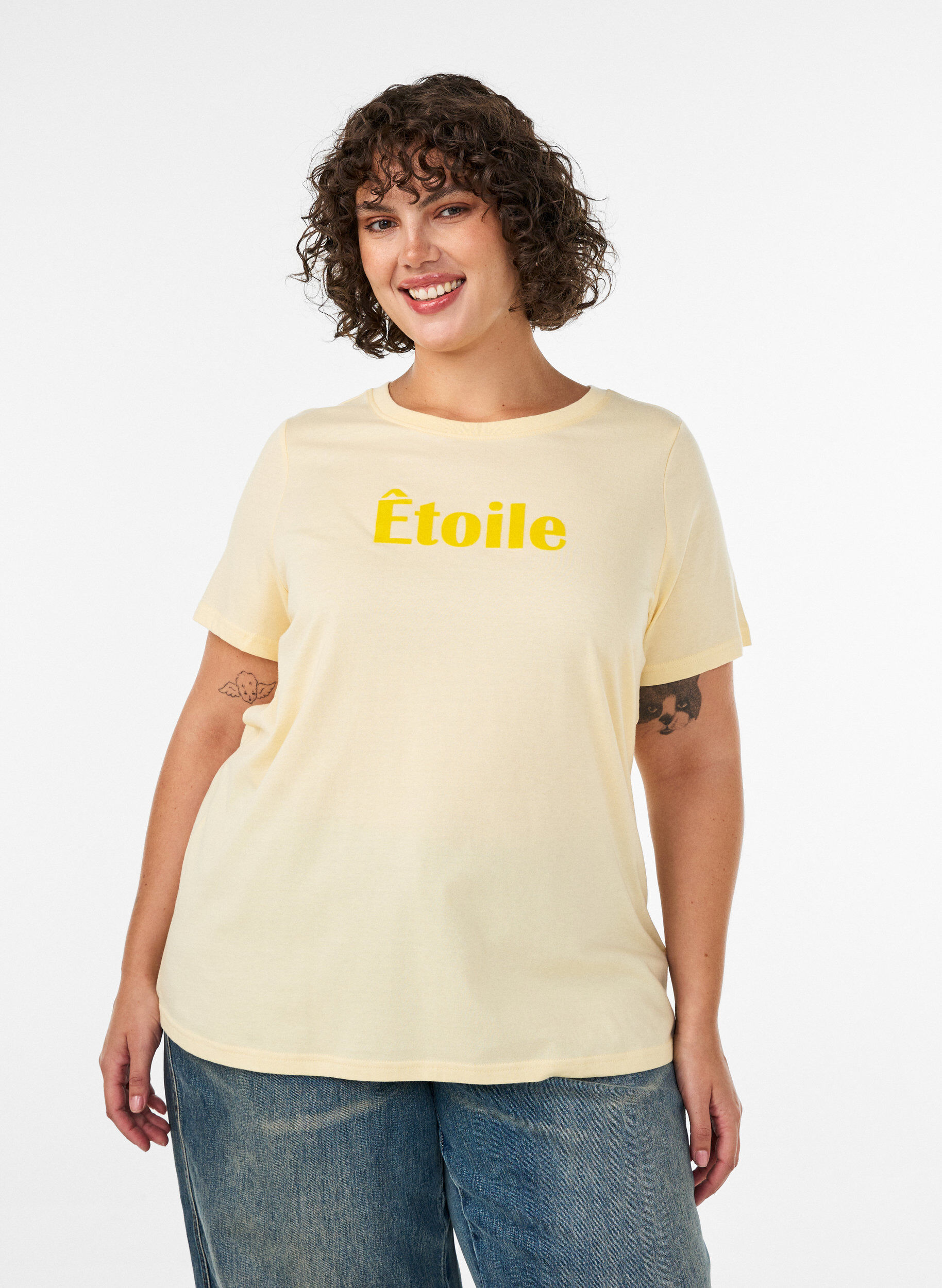 ZizziT-shirt van biologisch katoen met velourstekst, Geel, Model image number 0