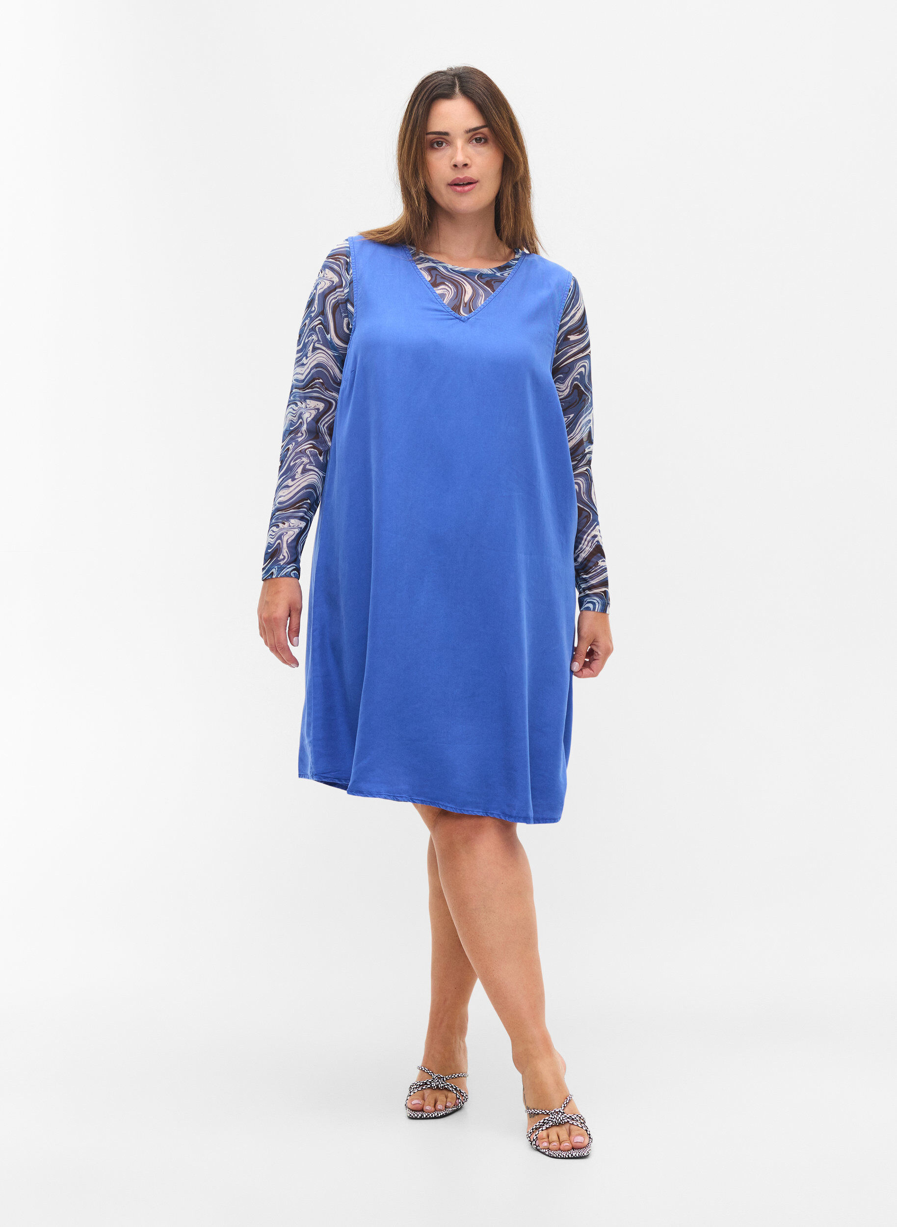 Zizzi Spencer-jurk met v-hals, Dazzling Blue, Model image number 2