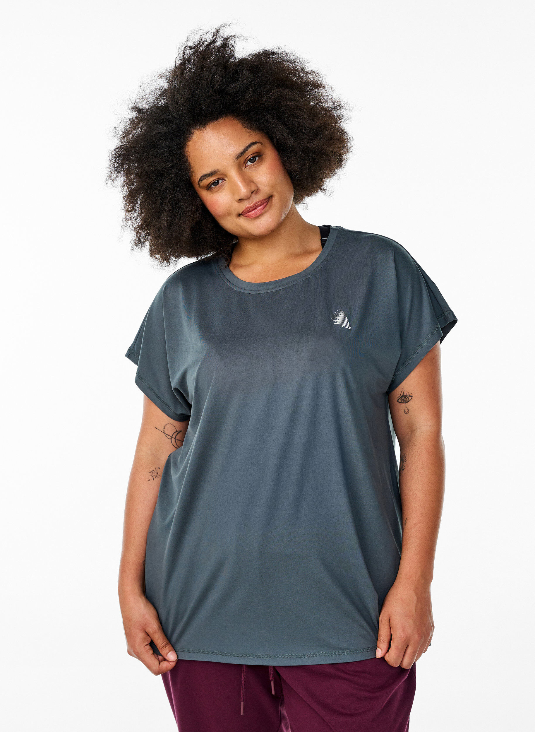 Effen gekleurd trainingsshirt, Groen, Model