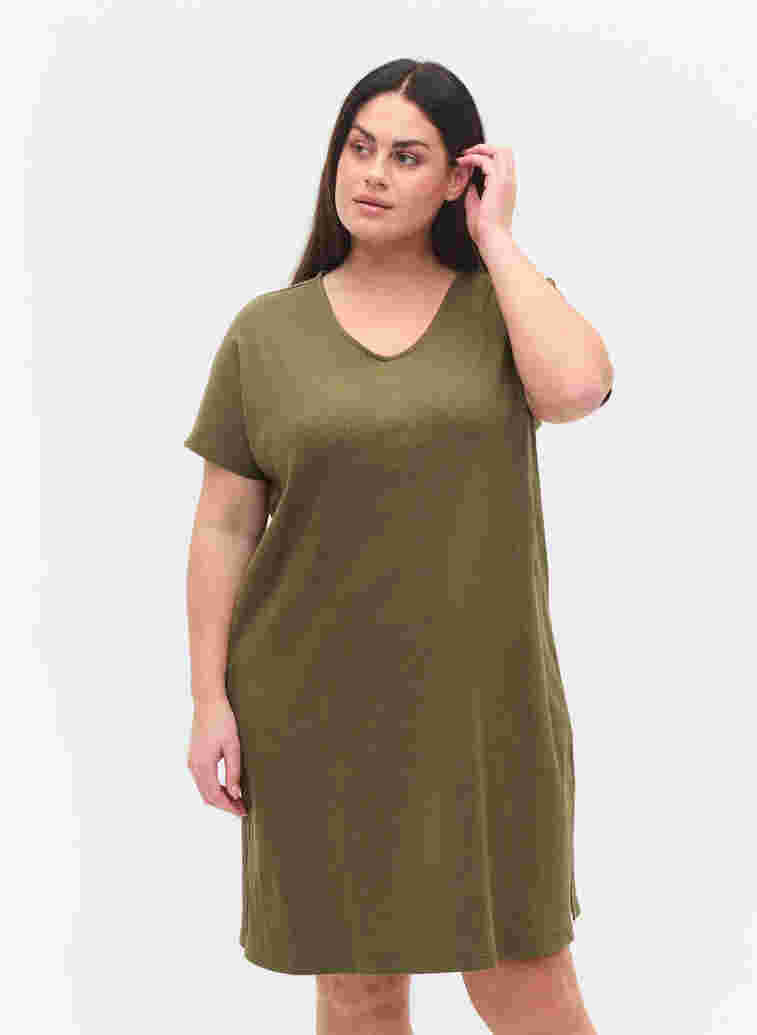 Katoenen jurk met korte mouwen in rib, Ivy Green, Model