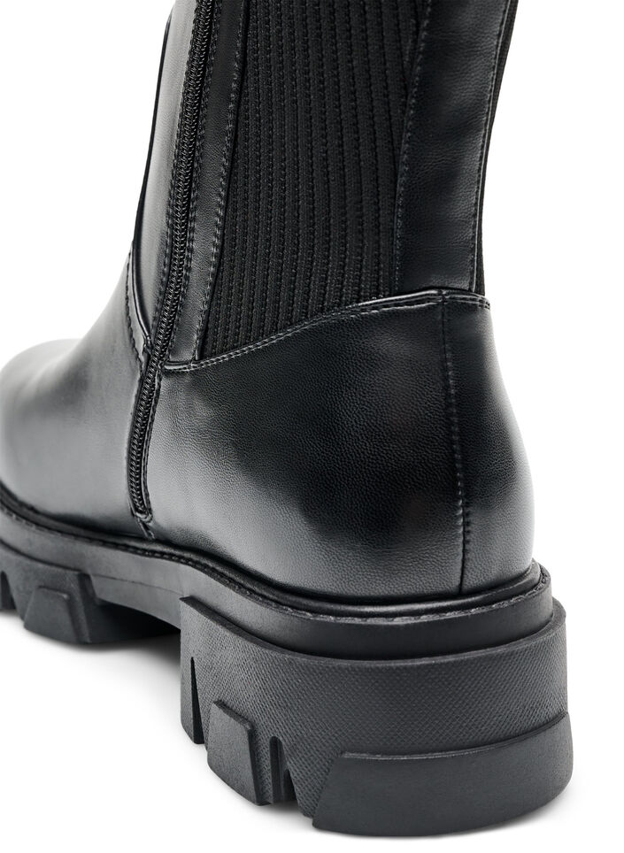 Chelsea boot met een chunky zool en geribde panelen, Zwart, Packshot image number 4