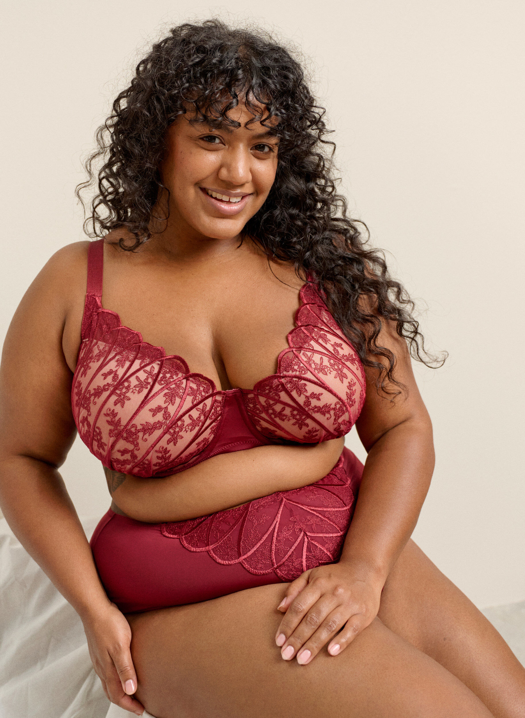 Zizzi Hipster string in microvezel met kanten details, Donker Bordeaux, Image image number 0