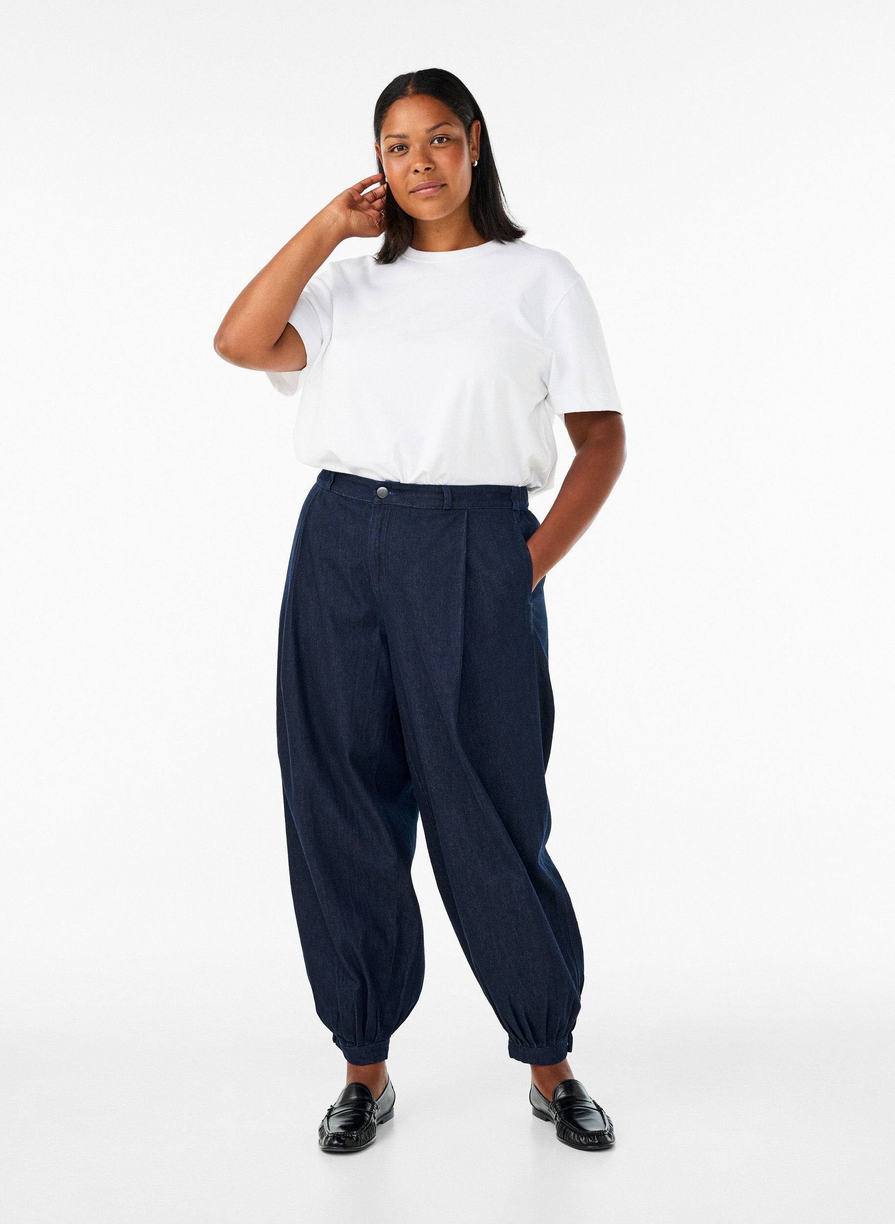 ZizziHigh waist ballonjeans, Blauw, Model image number 0