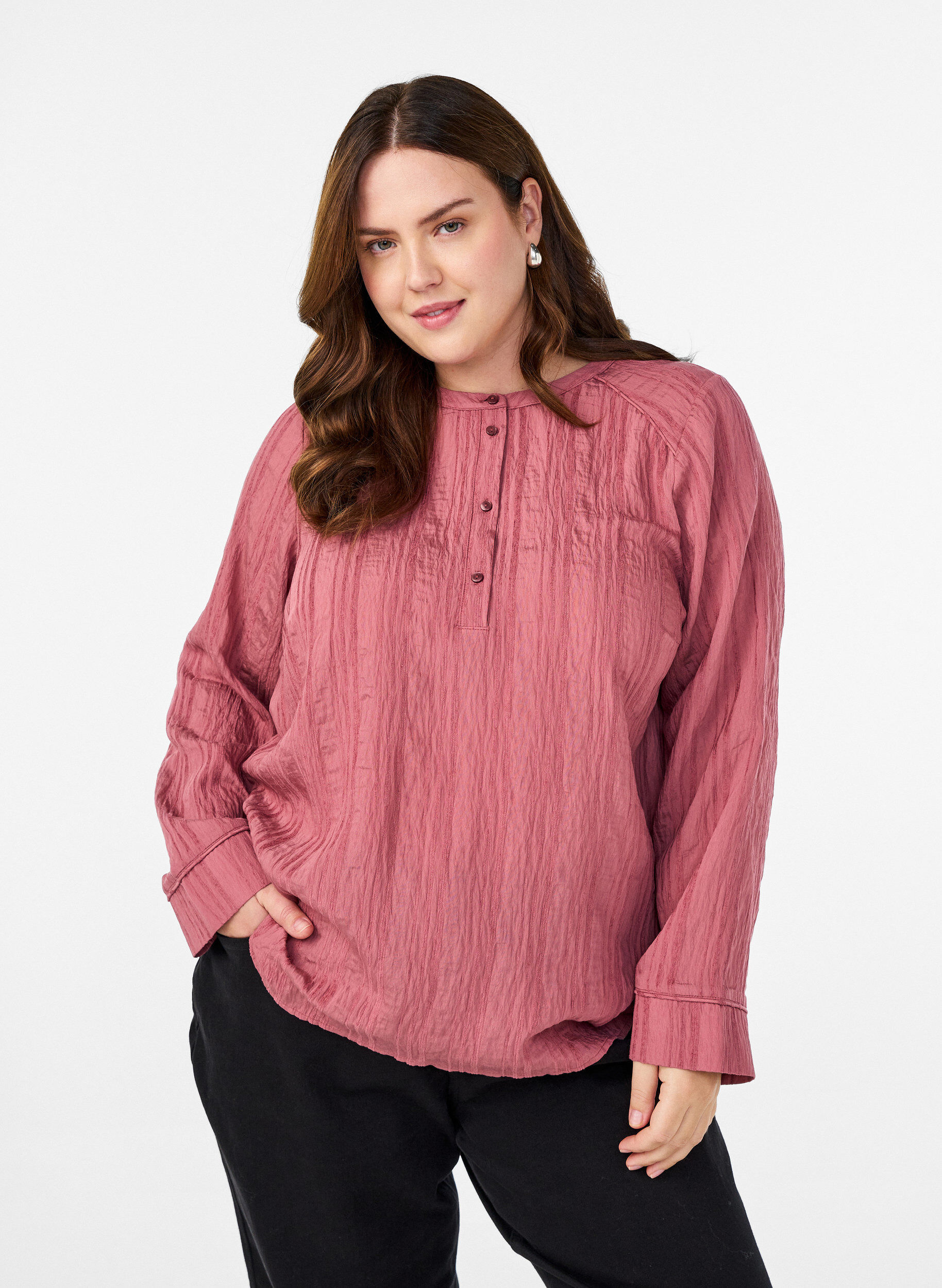 Blouse met ton-sur-ton textuur en knopen, Roze, Model