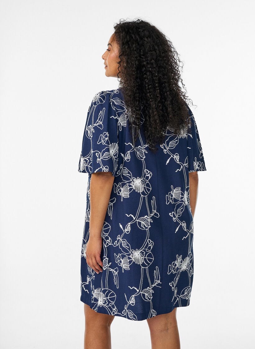 Korte A-lijn jurk met geborduurd patroon, Blauw, Model image number 2