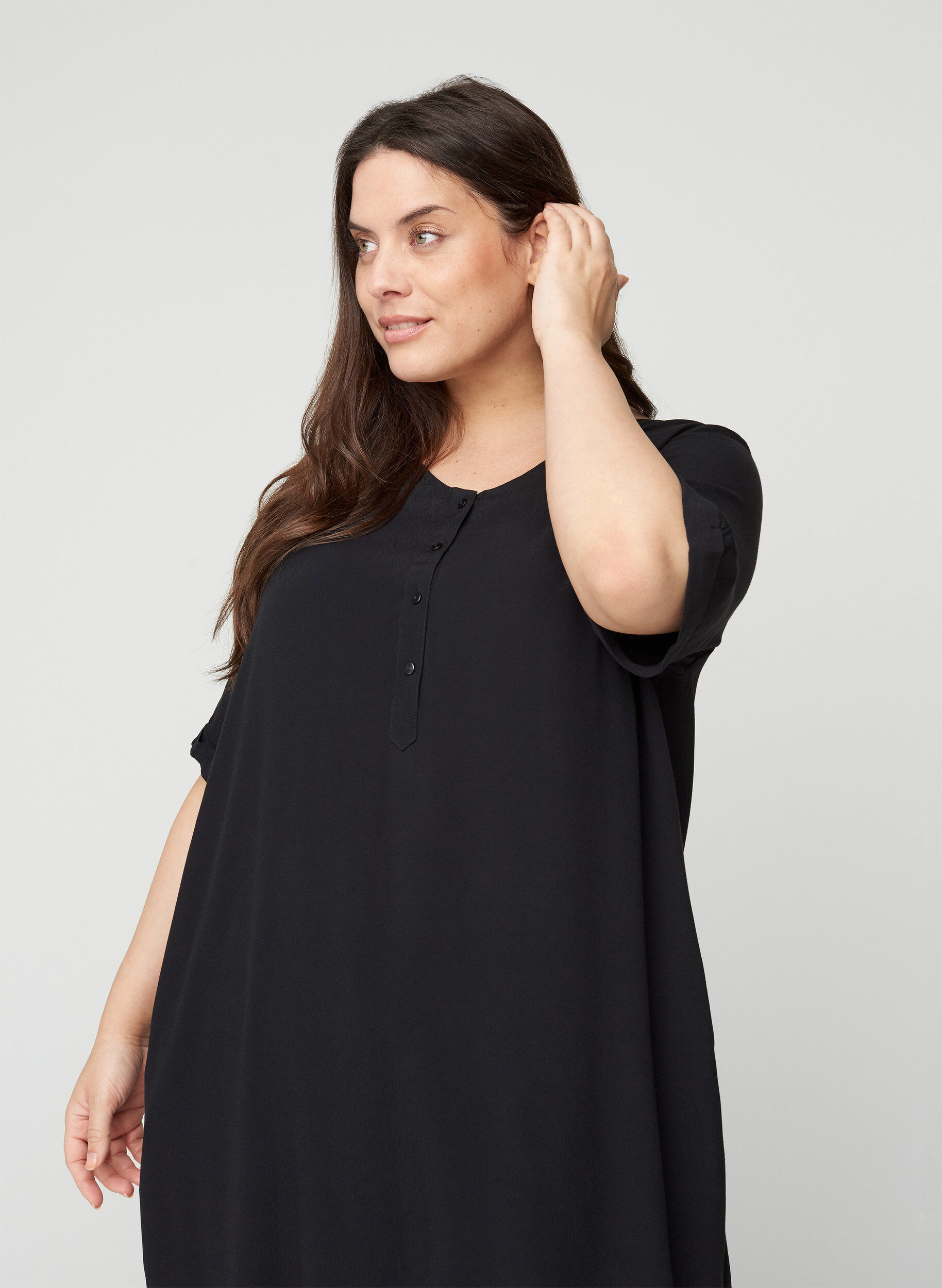 Zizzi Viscose jurk met korte mouwen en knopen, Black, Model image number 1