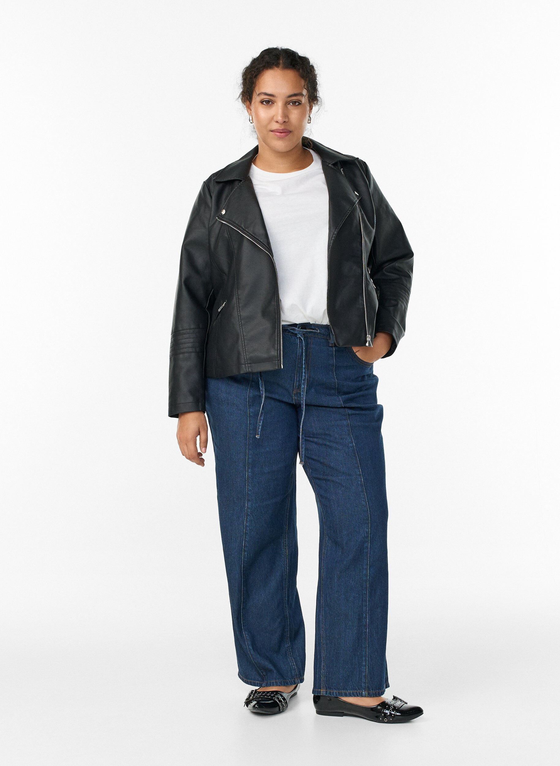 Zizzi Bikerjack in imitatieleer, Zwart, Model image number 1