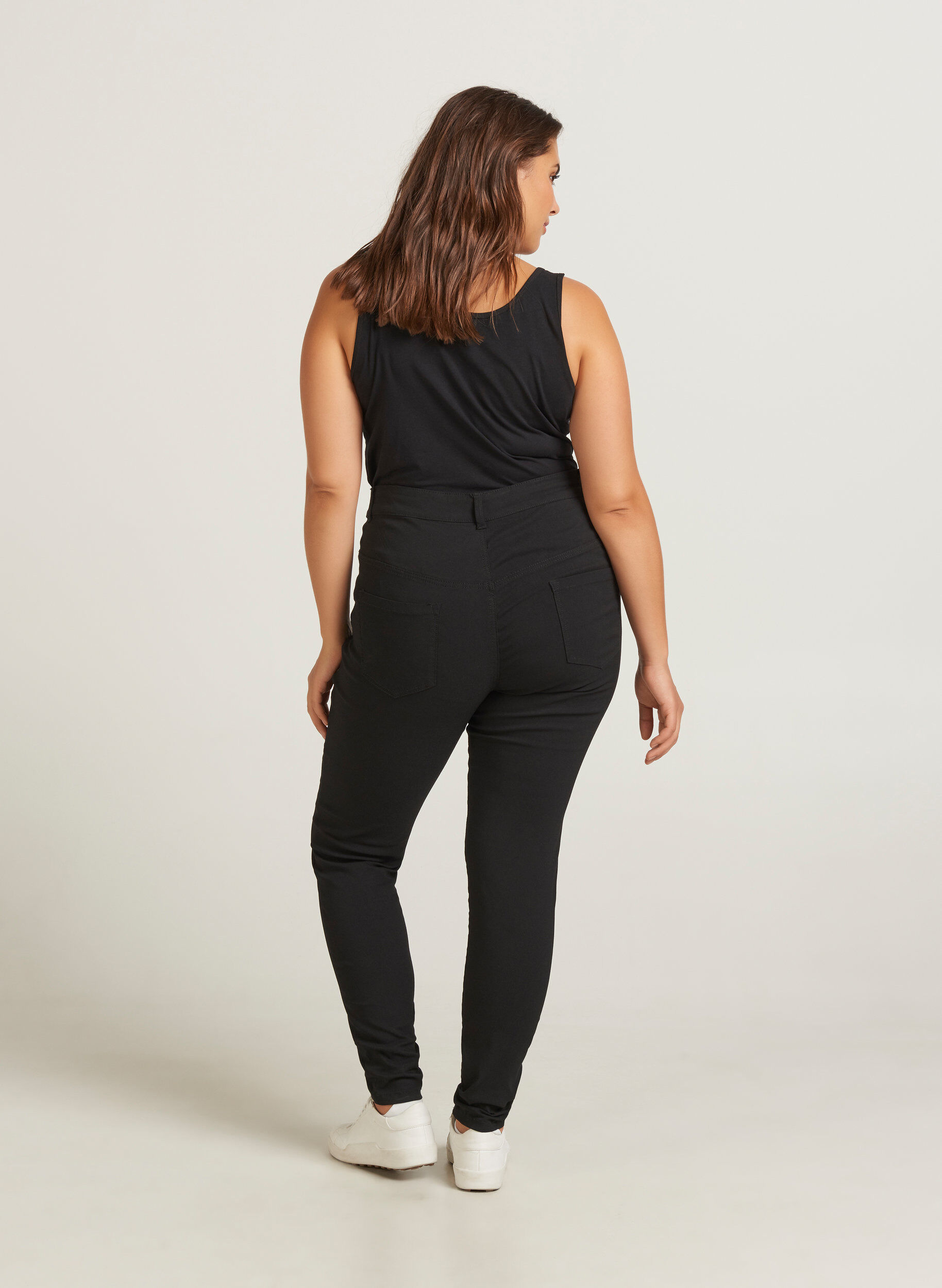 Zizzi Slim fit broek met zakken, Zwart, Model image number 2